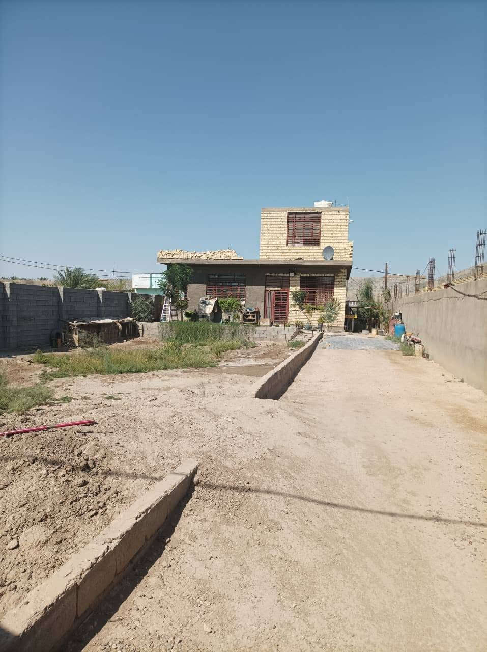 🏠 للبيع بيت في كربلاء
📐 مساحة الأرض: 700 م²
🏡 مساحة البناء: 120 م²
🔑 البيت مسكون ويحتاج إلى بعض أعمال التشطيب: لبخ، بياض وأرضيات.
📍 يبعد حوالي 1.25 كم عن مرقد عون.
💰 السعر: 130 مليون دينار
🤝 يوجد مجال للشراي
📞 للاستفسار: ***********
***********
