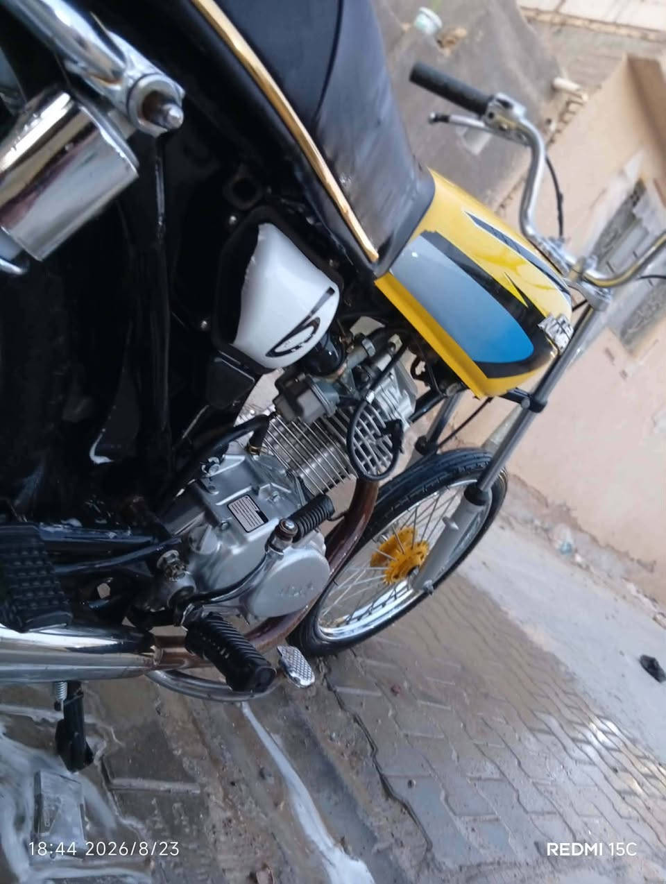 السلام عليكم دراجة نامة كلك تعمير 26 نضافة فول السعر 600 وبيهة مجال ولموشراي لايتعبني متواجد فيس وواتساب ***********
