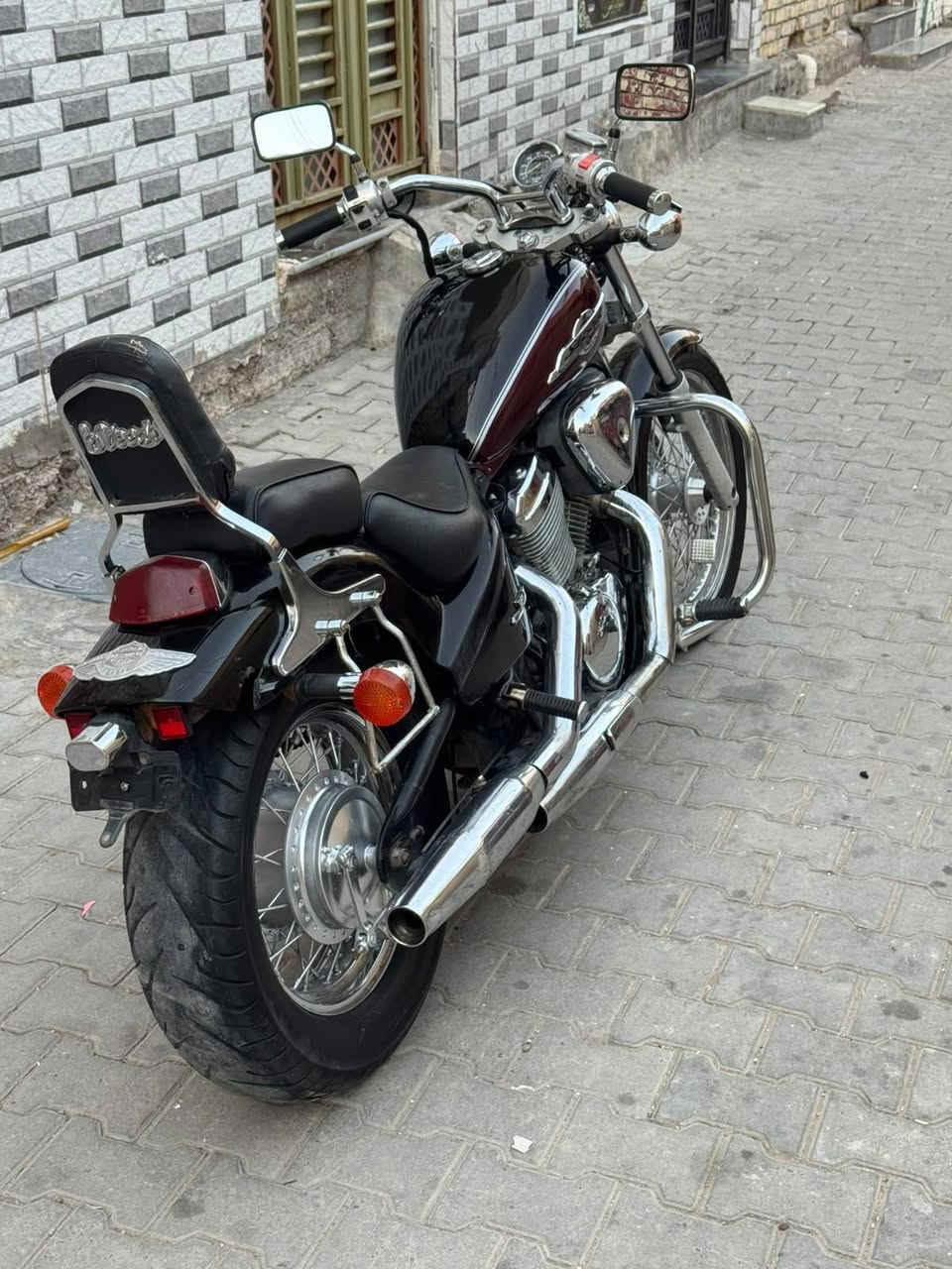 سلام عليكم هونده ستد ٤٠٠ دراجه بلادي
مكفوله كفاله عامله بدون رقم بس مكاتبه
ما نقصهه اي شي كلشي بيهه بلادي
السعر مليون و٦٥٠ بغداد الشعب حي اور
*********** ابو علي
