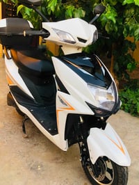 شحن • ٦بطاريات • نقص بطارية