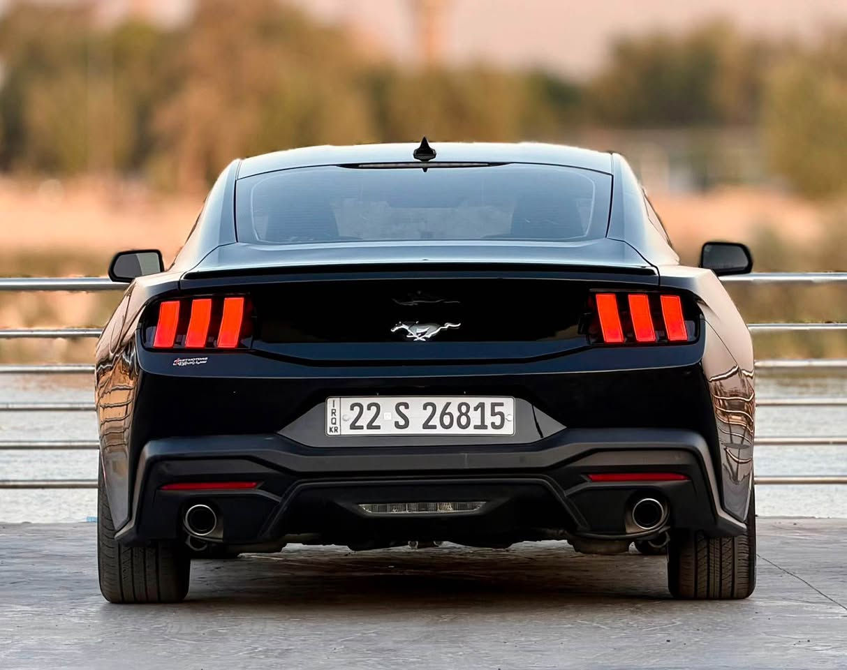 �

السلام عليكم

فورد موستنك 2024 🐎🔥
📍 رقم أربيل باسم شركة (وكالة أو تحويل مضمون)
صور الحادث مرفقة 
🚘 اللون: أسود
🎨 داخلية جلد أحمر / أسود
المواصفات:
* محرك 2.3 EcoBoost تيربو
* جير أوتوماتيك 10 سرعات
* دفع خلفي (RWD)
* تشغيل بصمة
* تشغيل عن بُعد
* دخول ذكي
* شاشة عدادات ديجيتال 12.4 إنج
* شاشة وسطية 13.2 إنج
* Apple CarPlay & Android Auto
* كاميرا خلفية
* حساسات خلفية
* رادار أمامي
* أوتو بريك
* رادار مغادرة المسار
* مثبت سرعة
* Drive Modes
* لايت LED أمامي وخلفي
* مقود متعدد الوظائف
* هندبريك دكمة 
* مقاعد جلد رياضية
* نظام SYNC 4 

للتواصل والاستفسار:*********** بغداد, العراق
