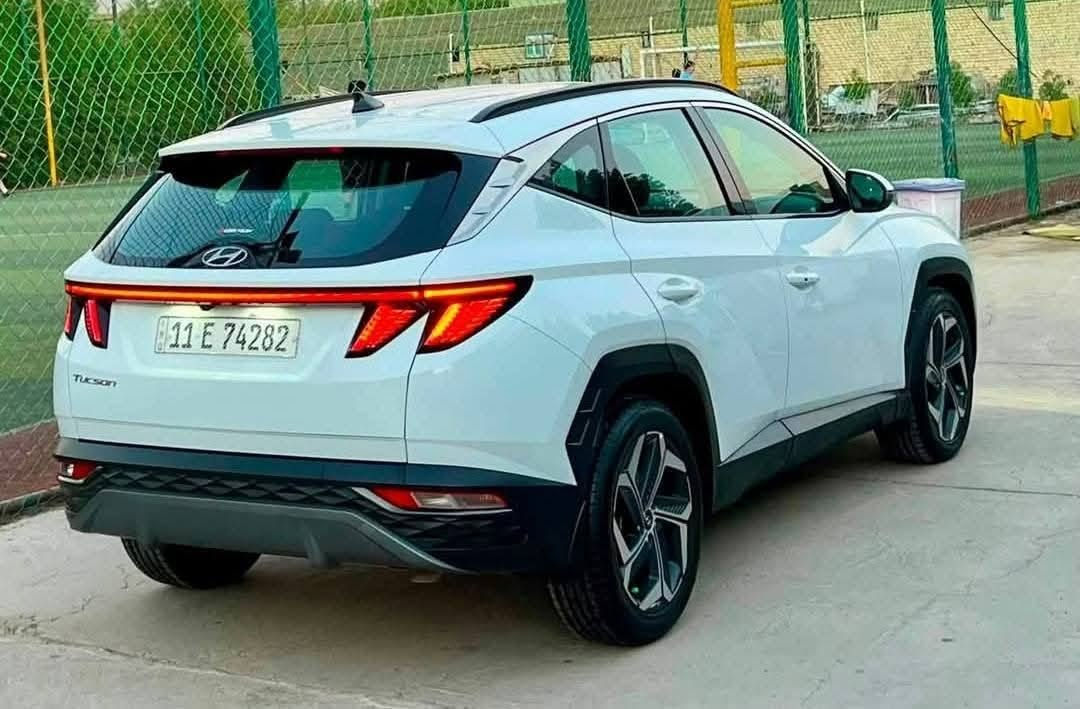 توسان موديل 2022 خليجي للبيع
السيارة نظيفة – رش بسيط جوه الرقم الخلفي  

رش خفيف على كد شبر بالبنيد والجاملغ بدون دواخل  

تحويل ثاني يوم مباشر  

المواصفات:  

كراسي دبل كهرباء  

بصمة تشغيل عن بعد  

شحن وايرليس  

حساسات أمامية وخلفية  

هاند بريك بصمة + أوتو هولد  

كاميرا خلفية  

بردات بالأبواب  

ترحيب عن بعد  

لايت متحرك  

تبريد قطعتين  

مانع انزلاق + تثبيت سرعة  

ترحيب عند الاقتراب  
رقم بغداد باسمي 
مكان بغداد حي الجهاد

محرك 2000 دوش
السعر ١٧٠ ورقه

***********
