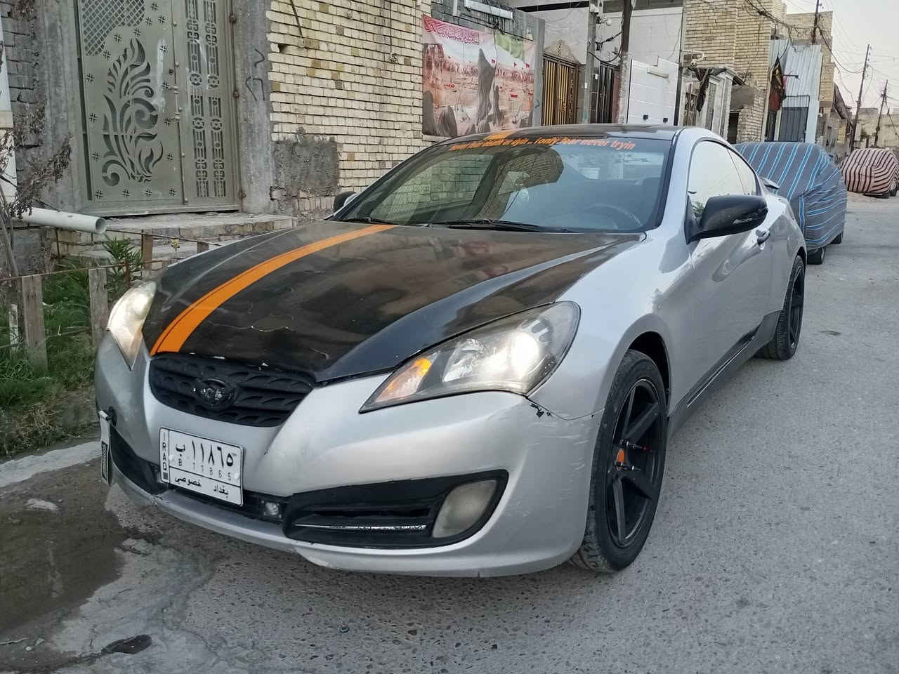 السلام عليكم للبيع أو المراوس 
جينسز كوبيه RS 2010 فول مواصفات مكينه 6 سلندر 3800 مكينه وكير جدد فتحه بصمه تشغيل وبصمه ابواب كشن السايق كهرباء مري كهرباء حداديتهه جديده تبريد ثلج ❄️ السياره بدون حادث بيهه صبغ حزام للجماليه اكزوزات رياضي ويل رياضي توسايز لدات داخليه متغيره الألوان رقم بغداد مشروع وطني تحويل مباشر السياره كلش حلوه وبدون نقص 
مكان السيارة بغداد مدينه الصدر 
السعر اتصال او واتساب وعيوني الك 
الاستفسار ***********سجاد
