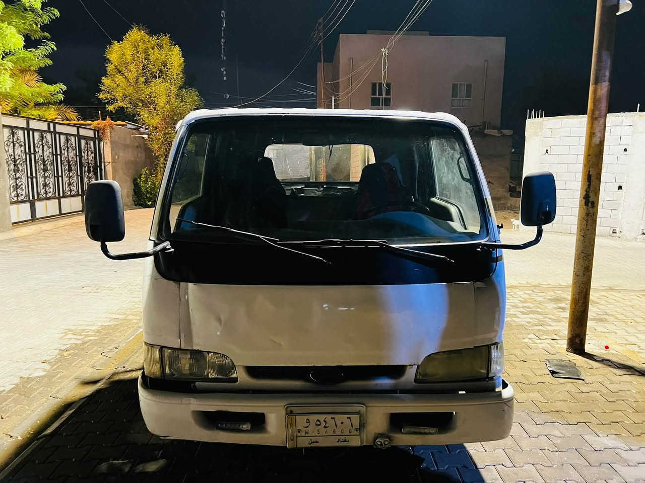 سلام عليكم كية فنتيره مديل 1998 رقم بغداد سنويه منتهيه 
السياره حلوه نضيفه كير مكينه اكسل شاصي كفاله السياره نضيفه وحلوه مابيها نقوصات عنواني بصره ابو الخصيب حمدان  سعر 46وبيها مجال قليل للشراي رقمي ***********
