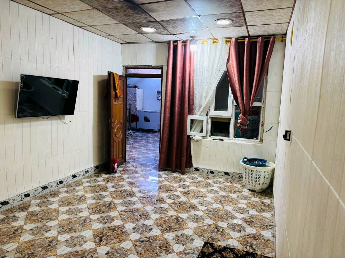 دار للبيع
العنوان حي الاسرى ولمفقودين خلف مول ما شاء الله
المساحه  160م
مواصفات البيت
غرفتين نوم هول استقبال مطبخ حار وبارد وصحيات داخليه وخارجيه
نوع العقار ماليه مضمون
السعر 75 وبي مجال