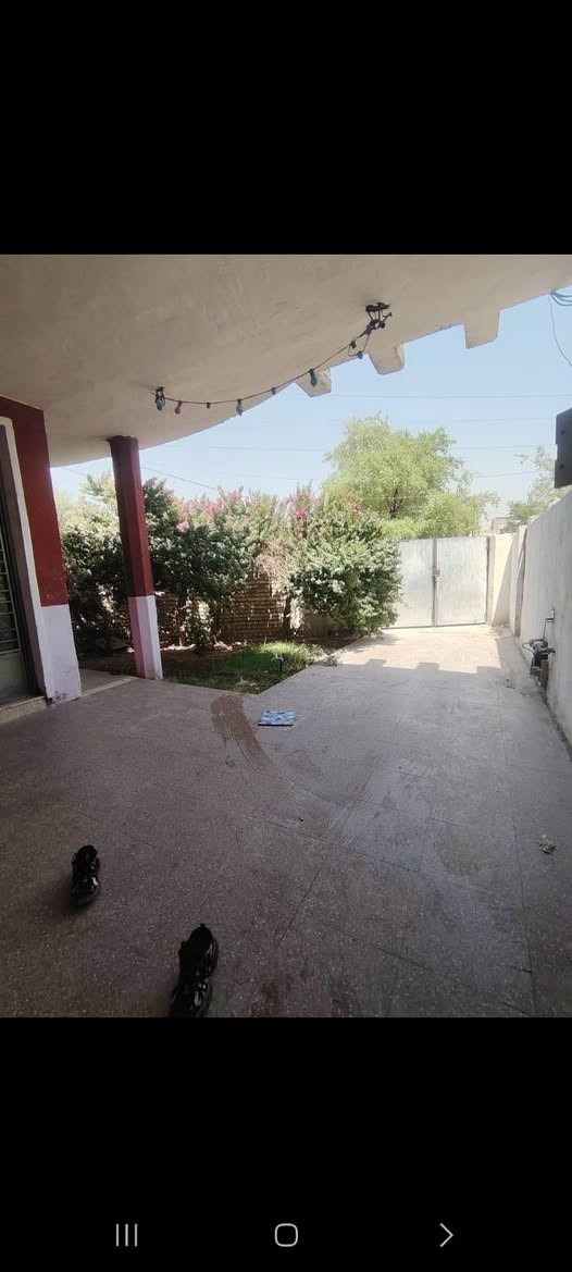 بيت للايجار 
شارع كهرباء قرب سكله ابو سعد ثانيه
مساحته 150 متر
كراج استقبال مطبخ غرفتين نوم 2  صحيات  
( اجاره 350 الف )
***********
ابو علي الركابي
