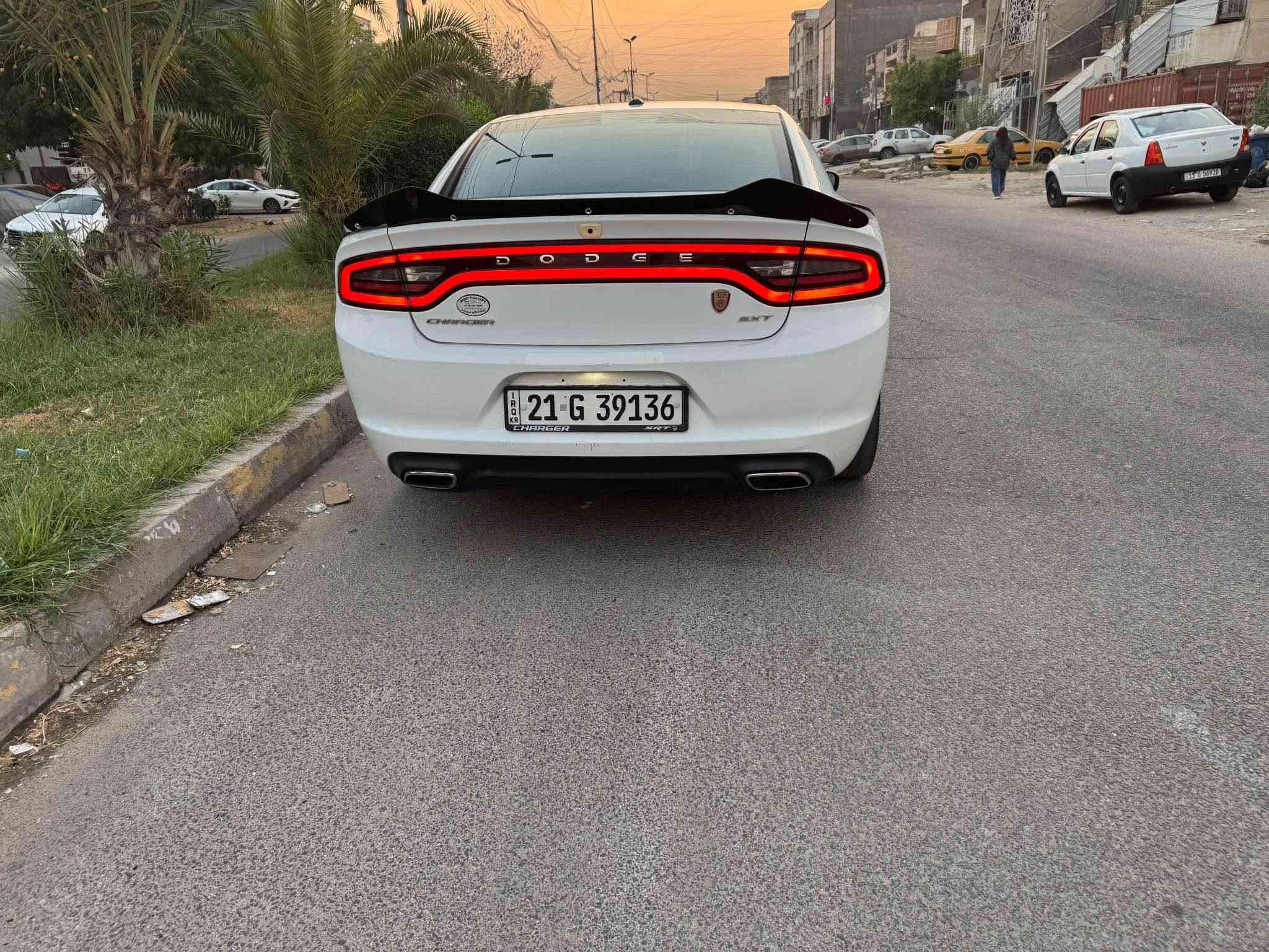 جراند شيروكي • ٢٠١٥ • كامري هايبرد