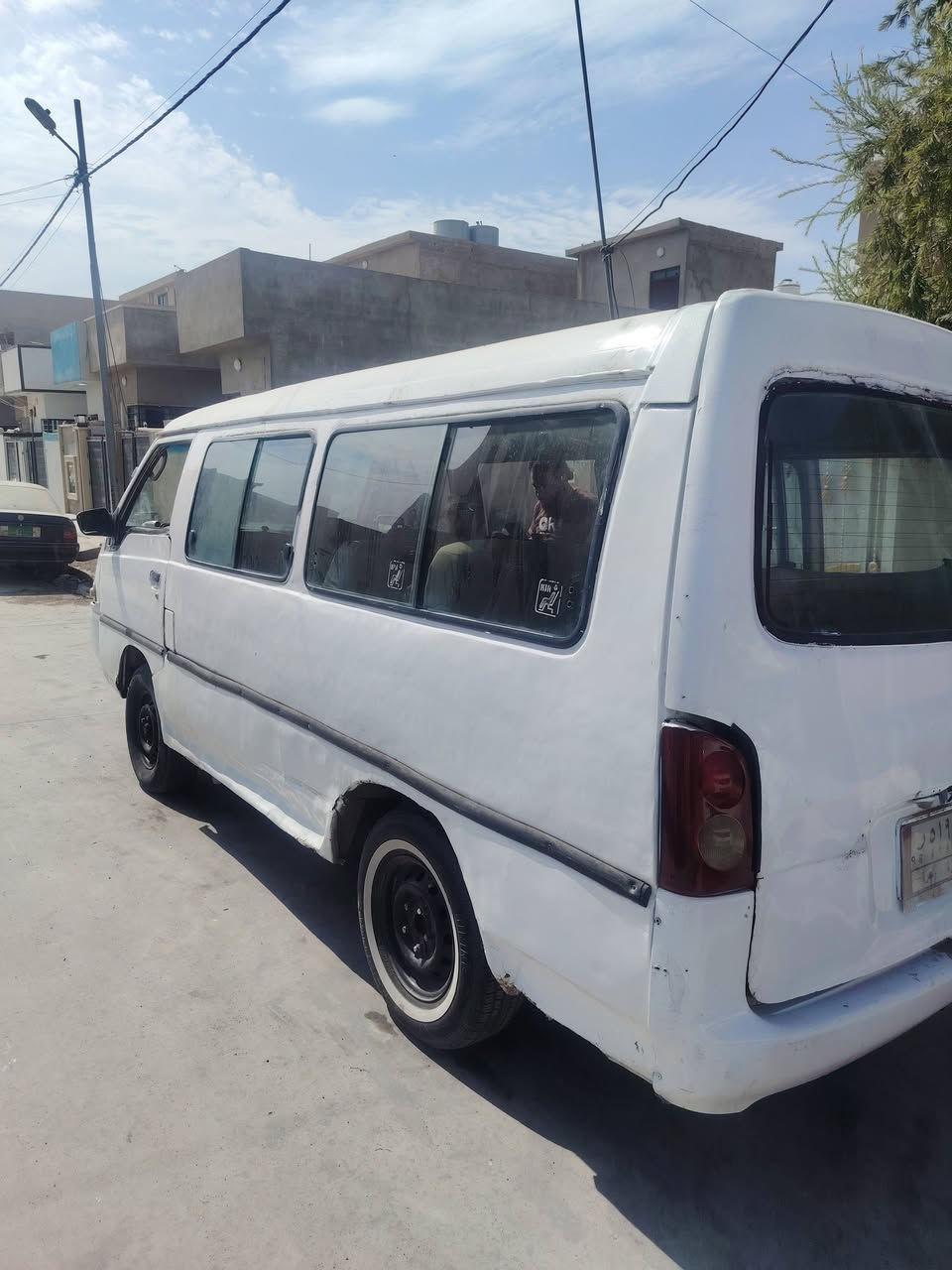 للبيع  موديل 2000 سنويه 2028 محرك بديت نفخ السياره مضروبه بجم ومامصلح زين  ابيع هاذ الموجود السعر 40 بيها مجال ***********.       ***********

