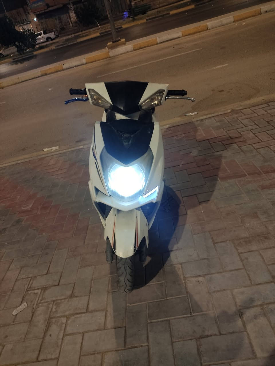 سكنس مكينة ماكس ياباني كلشي شغال بيها مابيها شي عاطل بريكات كهربائيات سلف قفل سكان قفل جنطة تايرات جدد مكينة طيارة دراجة رزنة سعرها 375 قفل مابيها اي مجال 

رقم الهاتف ***********
