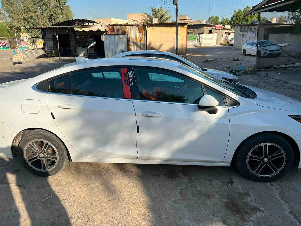 السلام عليكم شوفرليت كروز ٢٠١٧ LTمواصفات 1400 تيربو سياره كلين مابيها صبغ بيها قطعتين مستبدلات بلخارج من الشركه بابين سياره تدفئه تبريد كشنات تدفئه فول فتحه اشاير مري  بصمه زنون نهاري داخل رياضي سياره مفوله مكاني بغداد السيديه السياره معروضه 95$ *********** واتساب
