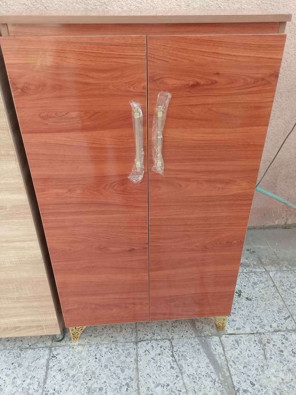 لوكر كتب طلاب قياس 130*32*75 خشب ثقيل 18ملم تزكام سعر 100 توصيل موجود جميع مناطق البصره حجز وتساب *********** البصرة, العراق

