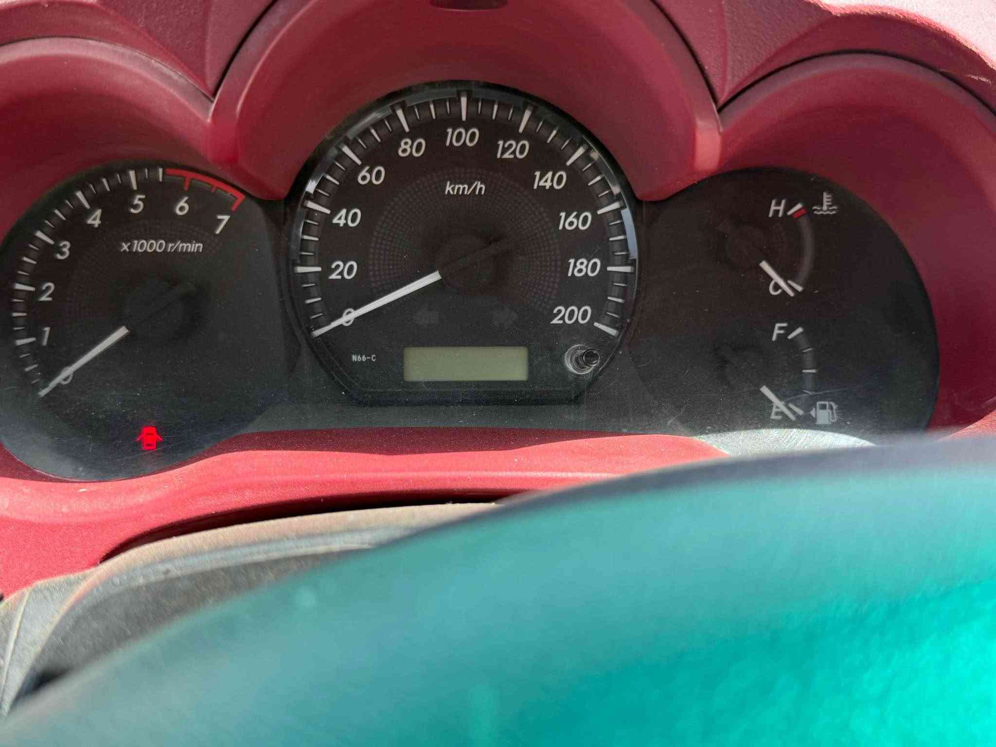 بيك آب تويوتا هايلوكس جيهان فور ويل  4X4  
شركة جيهان  گير عادي رقم دهوك  السياره بيها جاملغ امامي وباب طخته بالباب الكراج بدون دواخل فقط سطحي  شرط السونار  
السعر ١٥٨ ورقه 
***********
*********** دهوك, العراق
