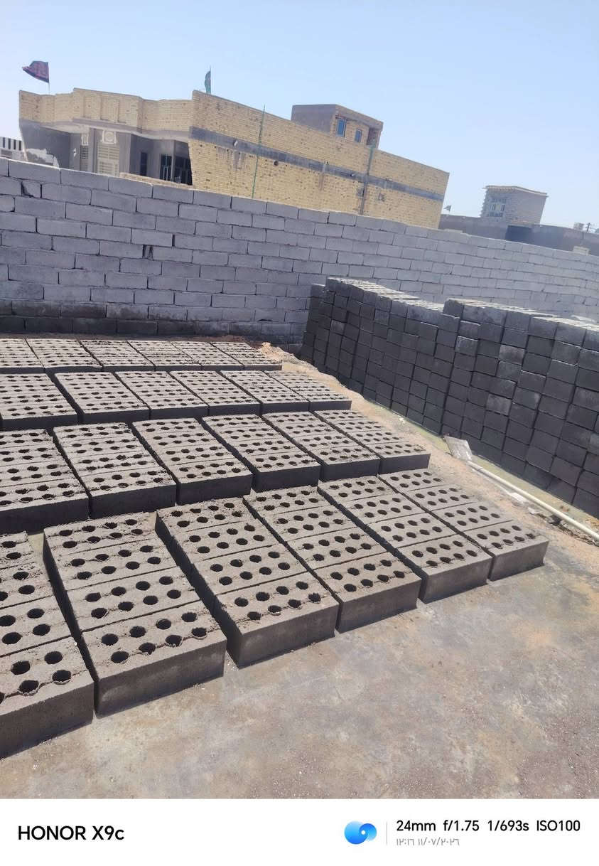 بلوك اللبيع كهربائي يوجد خدمه توصيل سعر مناسب رقم اللستفسار *********** المكان ناصريه قضا جبايش
