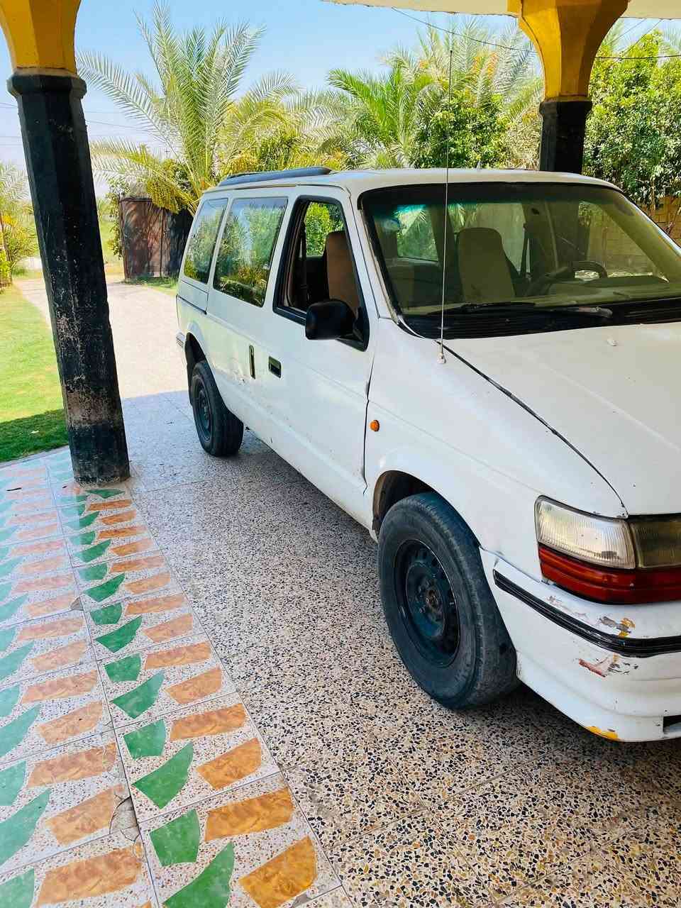 سلام عليكم 
كلايزر 7راكب كير محرك كامري ابو جف 2200
سنويه لل 27
تخم تاير نص عمر 
صدر زين
كهربائيات شغاله 
غرفه مدوشمه 
مسجل شغال
مراوس اوبيع 
المكان تكريت البوعجيل
اللاستفسار ***********
