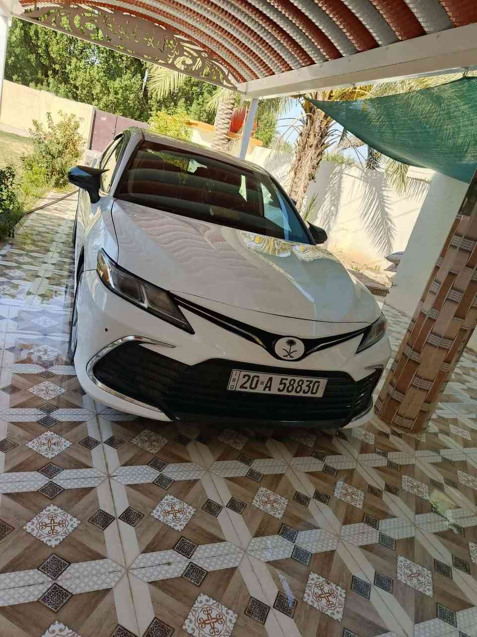 كامري للبيع مديل 23 لون ابيض ثلجي  فئهLE ماشيه 61 ألف ضرر بس بنيد مبدل بلادي وارد امريكي المكان ديالى الوجهيه سعر 175 وبيها مجال قليل بسمي تحويل ثاني يوم ستفسار 
***********
***********
