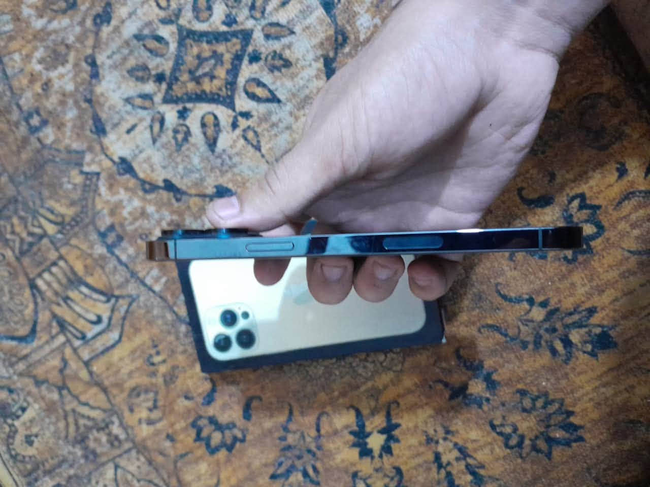 آيفون ١٣ برو ماكس • ٢٥٦ • بطارية ٩٠٪