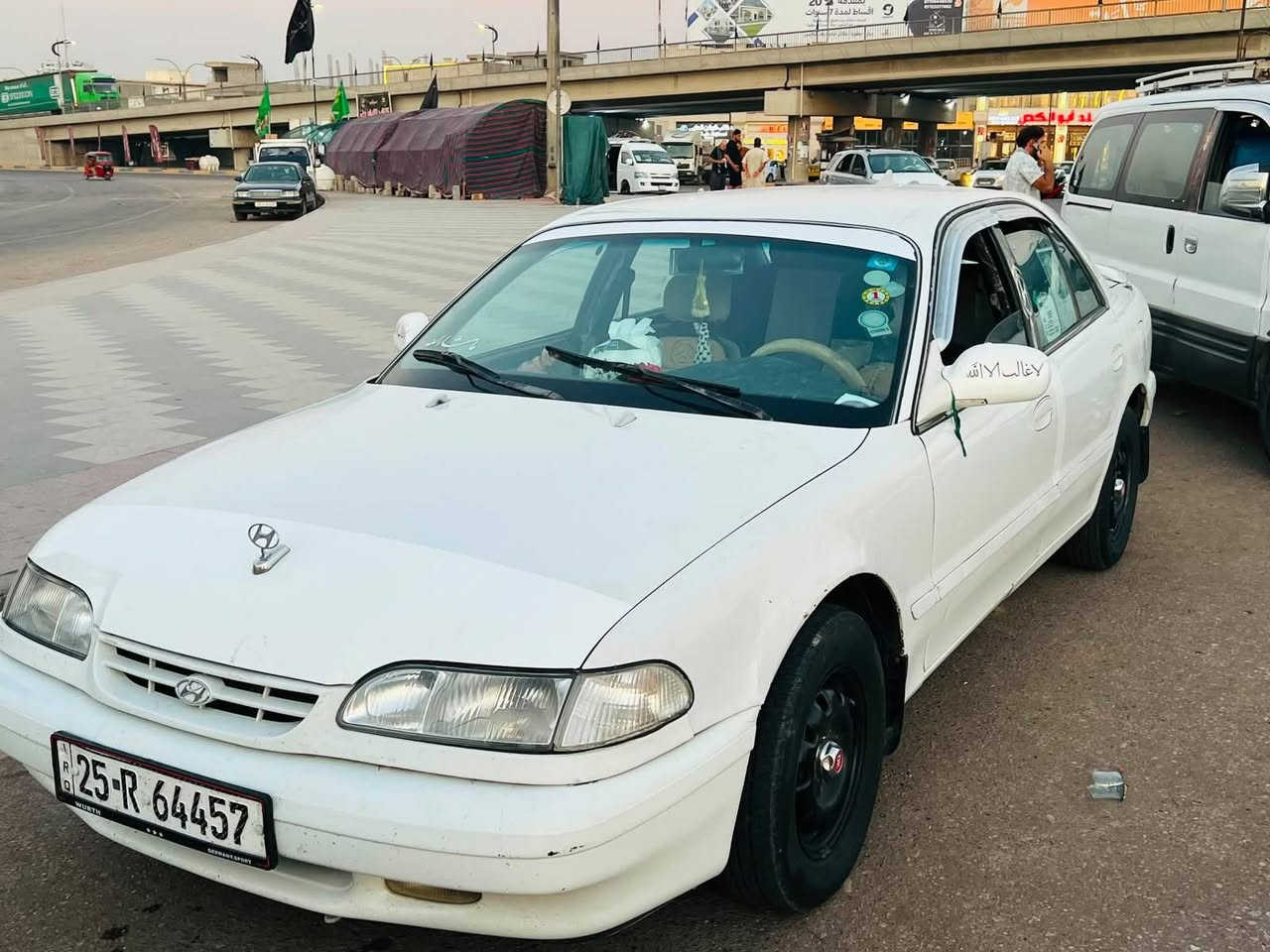 من رخصت الادمن بعد السلام عليكم ورحمة الله سوناتا تو موديل ٩٥ سياره خير من الله كير عادي مكينه جديده صدر امام خلفي جديد  بدون صبغ رقم دولي سنويه جديده السعر ٤٣ وبيهة مجال مكان السياره ديالئ للاستفسار الاتصال على الرقم ***********
