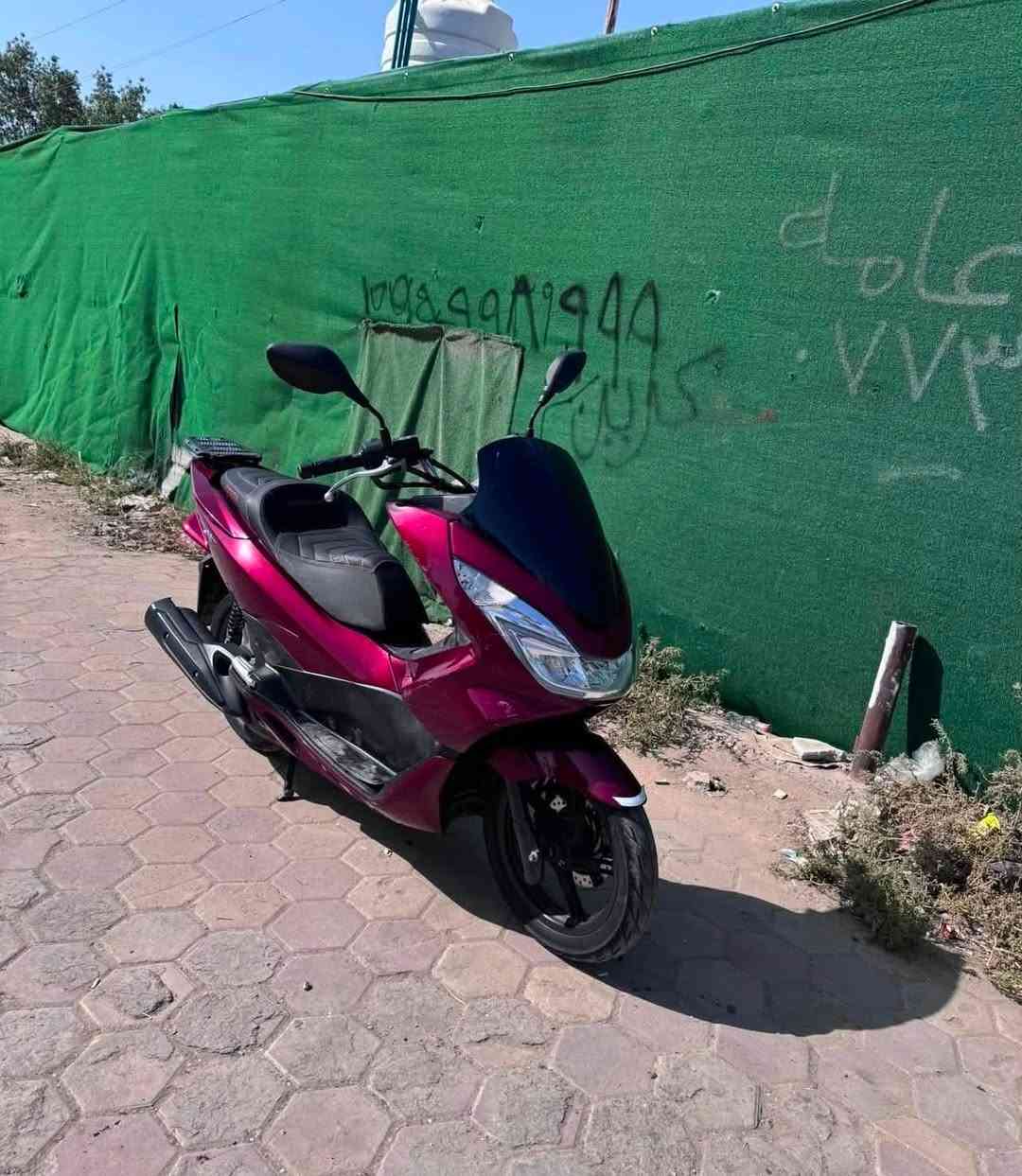 الجيل الثاني لون ماروني pcx
ماشية 33 حقيقي مكفولة من كلشي كفر ومحرك
حساس ازدحام شغال حساس استان كفرها نظيف بي شوية شخوط قليلة
السعر 2.250.000 دع بيها مجال
العنوان بغداد/ الشعلة
***********
