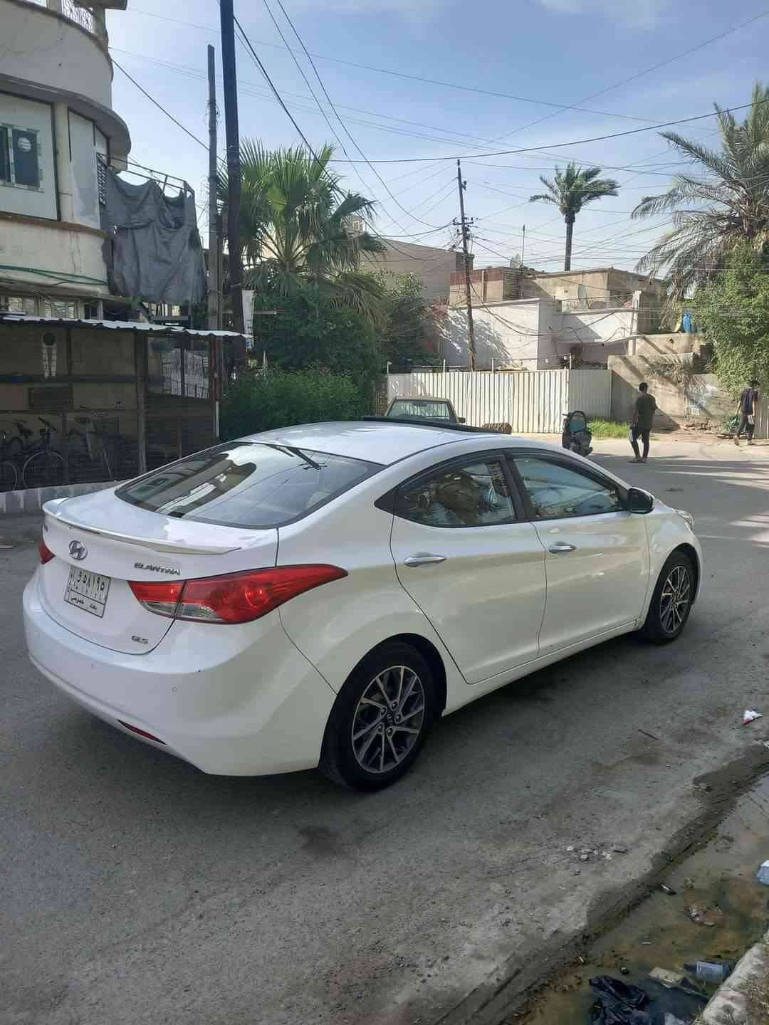 هونداي النترا خليجي موديل ٢٠١٤ Gls سيارة جهازة ما بيها اي نقص ..مكينة خير من الله  لا تبخير و لا تنقيص رقم بغداد و السيارة باسمي و التحويل مباشر محرك ١٨٠٠ فتحة و شاشة جبيرة تحكم ستيرن جهتين ميري شفط فول مواصفات ما عدا البصمة  بيها صبغ اسفل باب السايق و الباب الي خلفه و الجاملوغ الامامي الايسر بدون دواخل مكان السيارة بغداد العبيدي السعر ١١٥ و بيها مجال للشراي 
***********

