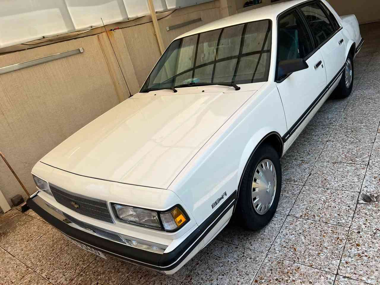 سلام عليكم من رخصه الادمن سلبرتي 1989 سياره جديده بحاله الوكاله كير مكينه بلاد صدر امامي خلفي بلاد تبريد ثلج السياره متروكه ماطلع بيها كلش قليل ماشيه 150 الف حقيقي حتى روس الباتري ع البلاد مسجل بلادي دشبول جديد تنته جديده وتخم كبات جديد اصلي مكانها بغداد الكاضميه اي استفسار ☎️ ***********
