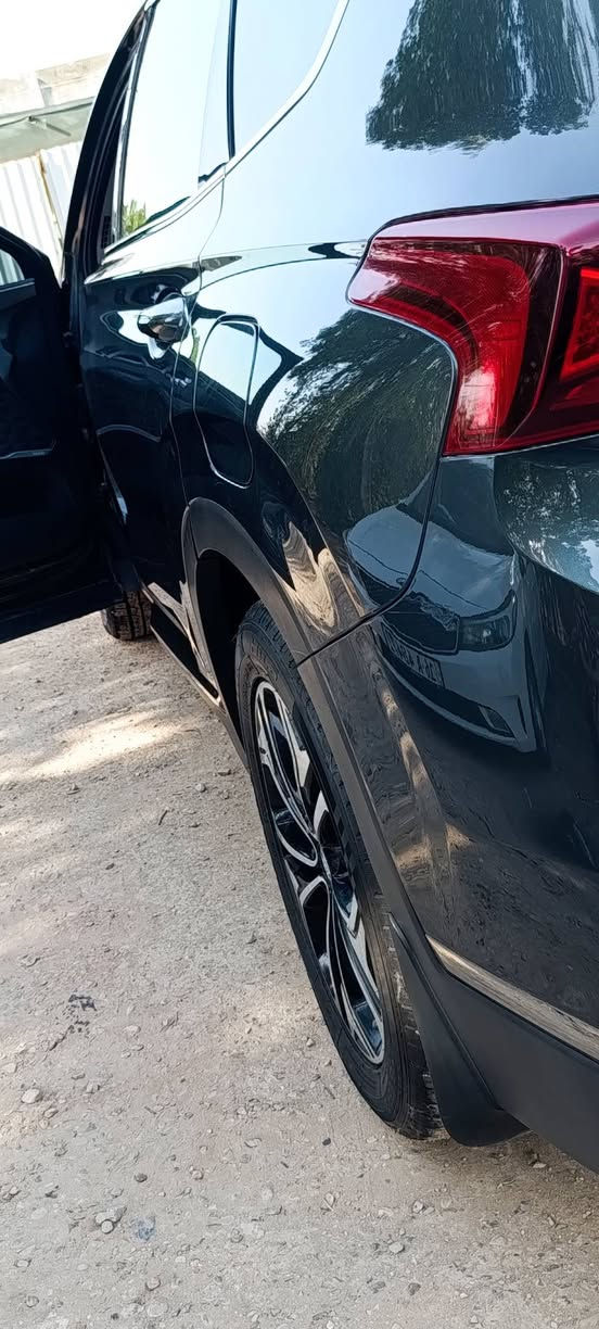 سنتافي فل كامل للاخير موديل 2020
بانوراما 
داتشو عرض على الجامة الامامي
حساس امامي خلفي
ويل عشرين 
اربع كامرات 
كشن جلد 
كشن كهرباء ومساج 
كسن خلفي كهرباء 
مخرج طاقة خلفي
دمام بالجنطة
جنطة كهرباء
تشغيل عن بعد 
تشغيل بصمة دخول ذكي 
سايد بريك بصمة وتحديد مسار 
رادار امامي خلفي 
رادار تحذير جانبي 
بردات ابواب خلفي 
كسن خزن ذاكرة 
اوتو هولد 
اربع انضمة قيادة وتبريد ثلاث قطع 
تبريد وتدفىة كشنات امامي خلفي 
رقم قادسية دولي 
للبيع او المراوس ***********
محرك 2.0
السعر 165
حادث جاملغ وبنيد صور الحادث موجودة
