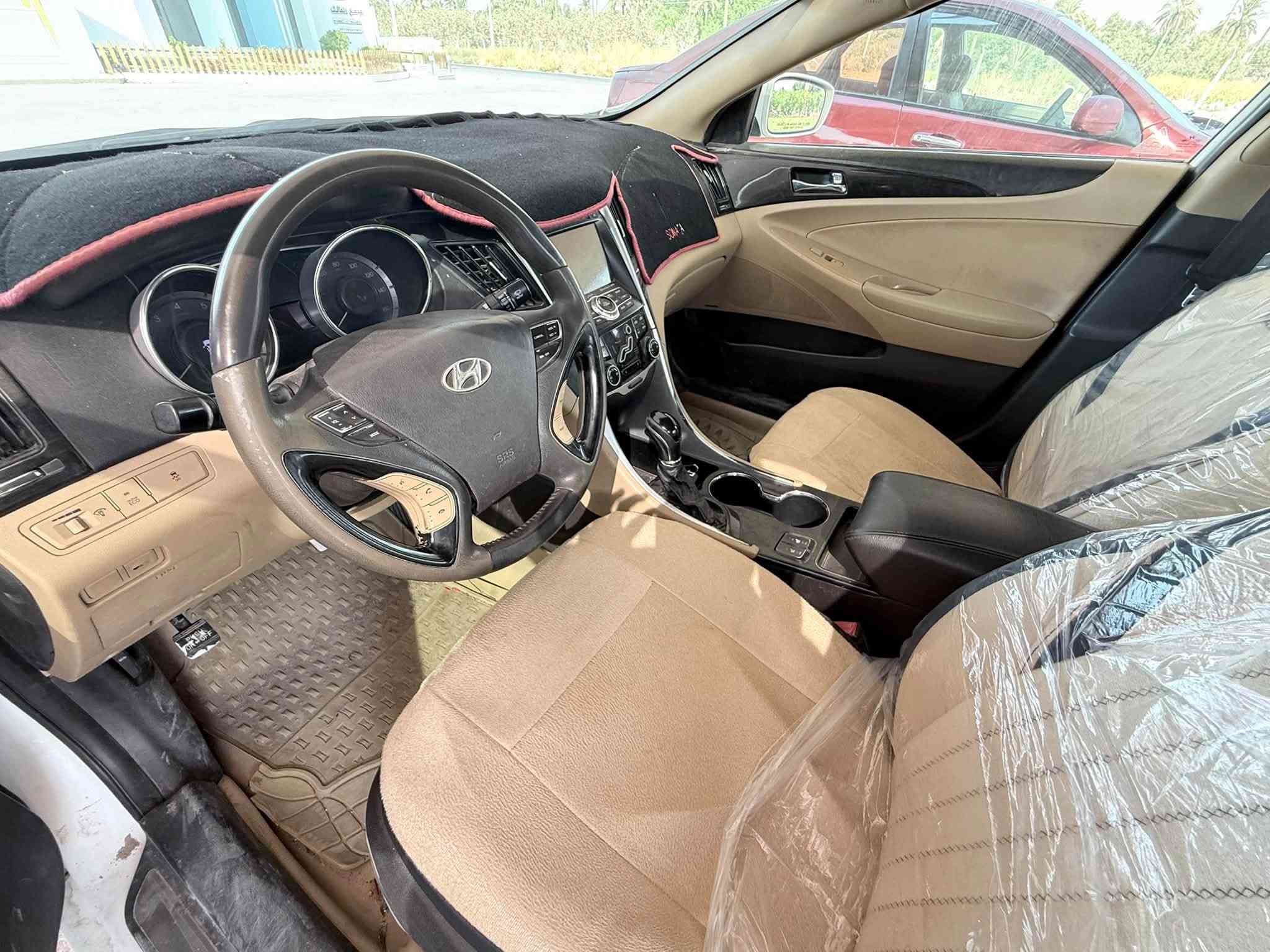 سوناتا موديل 12وارد امريكي محرك 2400سياره فول 1/1حادث ماجلغ وبنيد ومبدل نفس لون بيه شويه صبغ خلف المازده 
محرك كير تبريد تايرات كله جديد رقم بغداد سعر 82وبيه مجال شراي يتصل ويدلل مكاني بغداد شهداء البياع ***********
