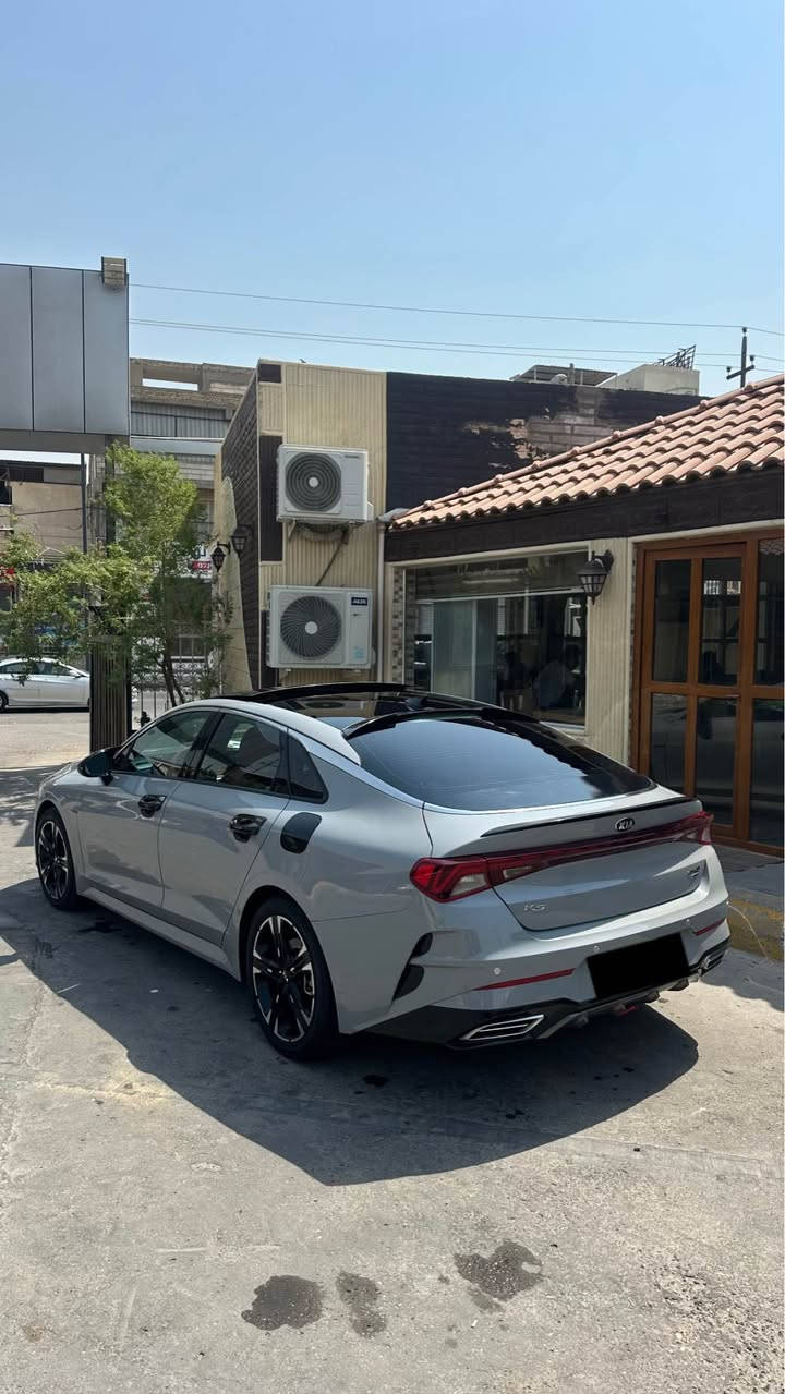 للبيع كيا K5 GT-Line موديل 2021
محرك 1600 تيربو (1.6T) AWD
ممشى السيارة 84 mi
كير أوتوماتيك 8 سرعات
لون اسمنتي / وارد أمريكي

السيارة GT-Line كاملة مواصفات، استخدام شخصي ونظيفة 

المواصفات:
• تشغيل بصمة + تشغيل عن بعد
• دخول ذكي (Keyless)
• شاشة كبيرة + Apple CarPlay & Android Auto
• شاحن لاسلكي
• كاميرا خلفية + حساسات
• رادار + مثبت سرعة ذكي
• Lane Assist + Blind Spot
• فتحة سقف بانوراما
• كشتات تدفئة
• ستيرن تدفئة
• ترحيب بالسائق
• مقاعد GT-Line جلد/سبورت
• ستيرن رياضي حرف D
• إضاءة LED كاملة
• نقاط عمياء
• USB + AUX + Bluetooth
• ريموت ستارت والتحكم بالمناخ
• وضعيات قيادة متعددة (Sport / Normal / Smart)
• وباقي مواصفات الـ GTI لاين معروفة

•سياره معوقين مثنى حادثها جاملغ وبنيد وباب سائق فقط براغي مفتوحة فقطط

سعرها 145 بي مجال بسيط مكاني بصرة
رقم الهاتف : *********** البصرة, العراق
