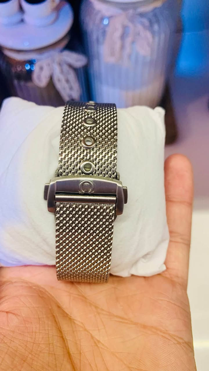 omega 007 سوبر ماستر
اوتوماتيك قفال بحري
مقاومة 300 متر تحت الماء
سير حصيرة
قفل اصلي
رينك دوار
زمبلك التنفيس شغال
السعر 100 الف شامل التوصيل
***********
