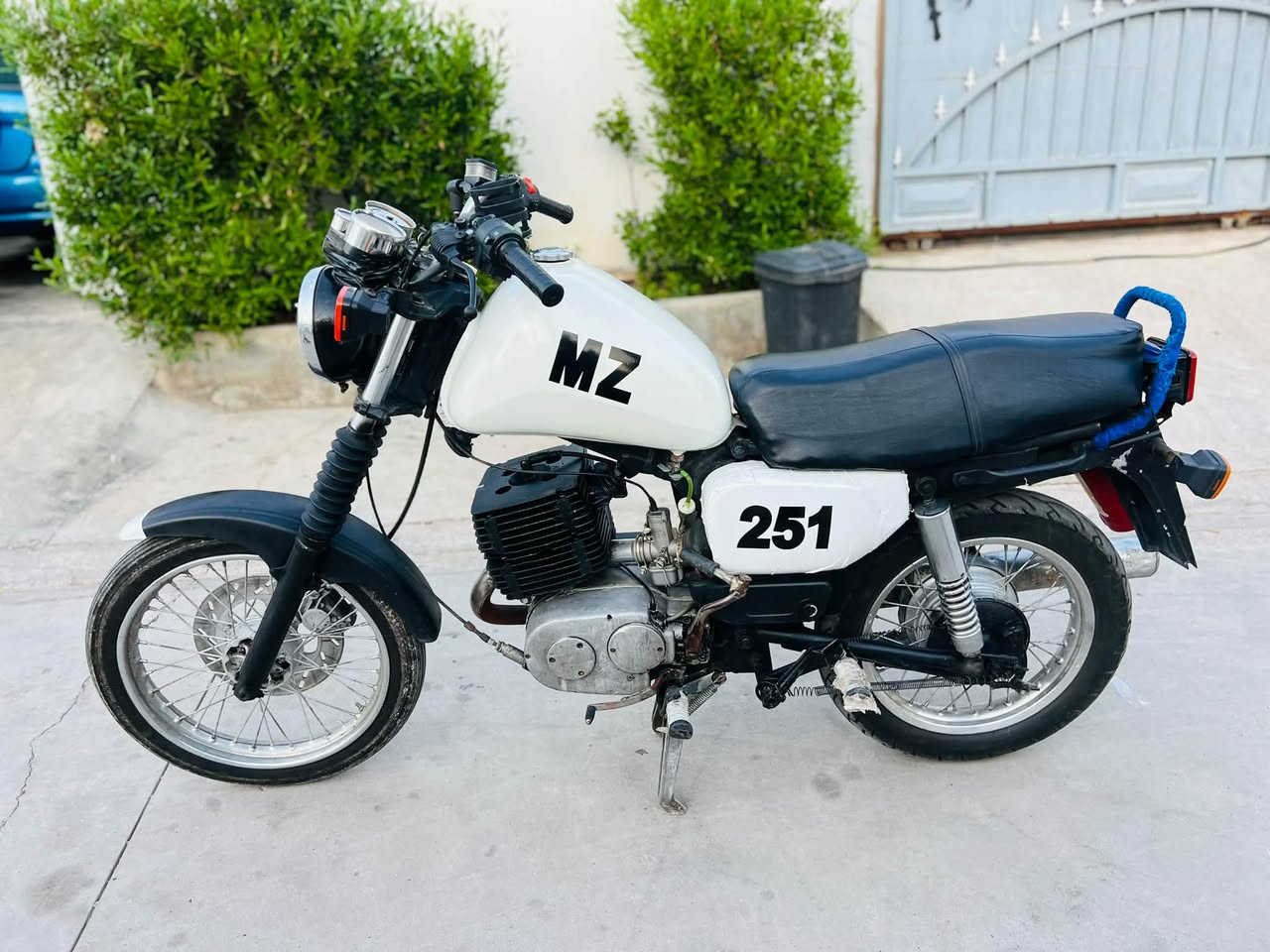 ماطور قامبور موديل 2002 بدون عيب للبيع مكن كركوك صيار 7 ساناوات نايم  سعر 900  بي مجل قليل ***********
