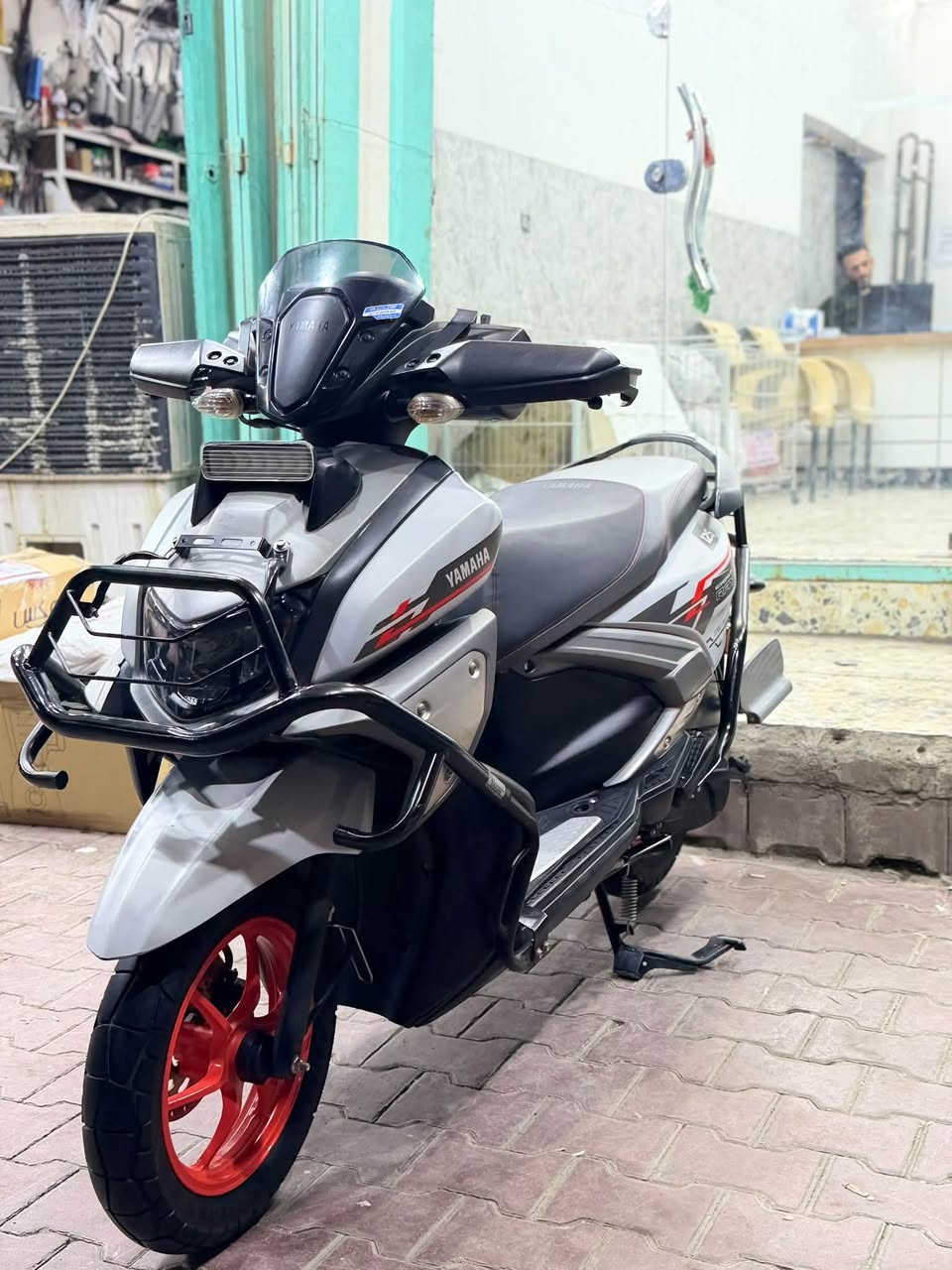 ســلام عليڪم 🤝
⭕️YAMAHA ZR  2024😉
🩸مكفوله استخدام قليل 🦅
‎
‏‎للاستفسار ***********☎️  .الحيدريه شارع المحافظه
 ‏‎متوفر 🟢 بيع 🔴 شراء 🟣 مراوس🚦اقصاد⭐️
