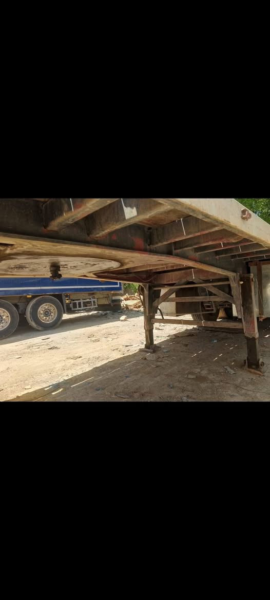للبيع
عربانه اوربيه ١٢ ونص شاصي ١٦ 
٣ مناكير سبرنك واحد رفاع

مطبخ وثلاجه وتانكي وتايرات 

السعر ٤٢

الرقم ***********
