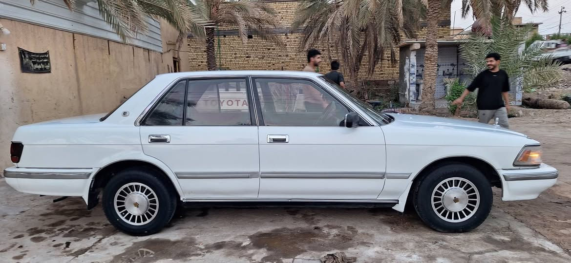 سلام عليكم سيدان موديل 1991 رقم بابل انكليزي تحويل ثاني يوم كير مكينه صارلهن سنتين من شادهن صبغ عام جماليه سعرهه 58وبيهه مجال *********** ناصريه سوق الشيوخ
