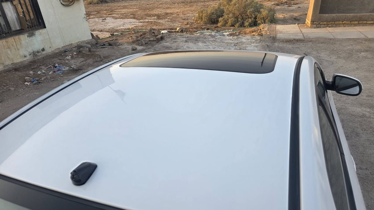 السلام عليكم سيراتو موديل ١٢ رقم اربيل اماني سنويه نافذه موصفات فتحه قماره شفتات محرك جديد بيها بارد جاملغ خلفي بدون صبغ وبيها تكحيل جاهزه من كل شي السعر ٨٨ بيها مجال قليل تفاصيل اكثر *********** مكلف بنشر
