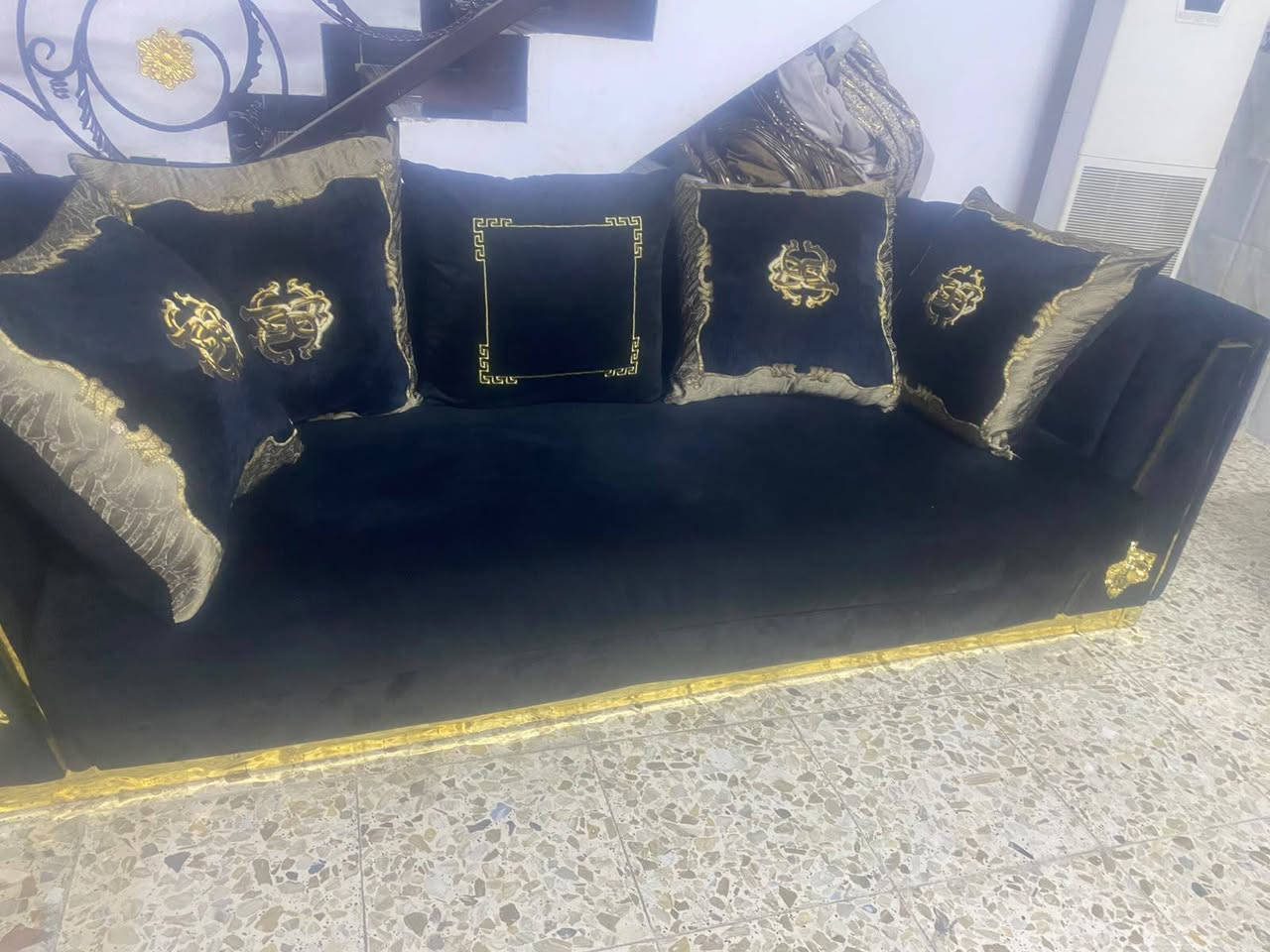 السلام عليكم غراض للبيع  بغداد حي اور / الاتصال على صاحب الغراض ‏‪***********‬‏
