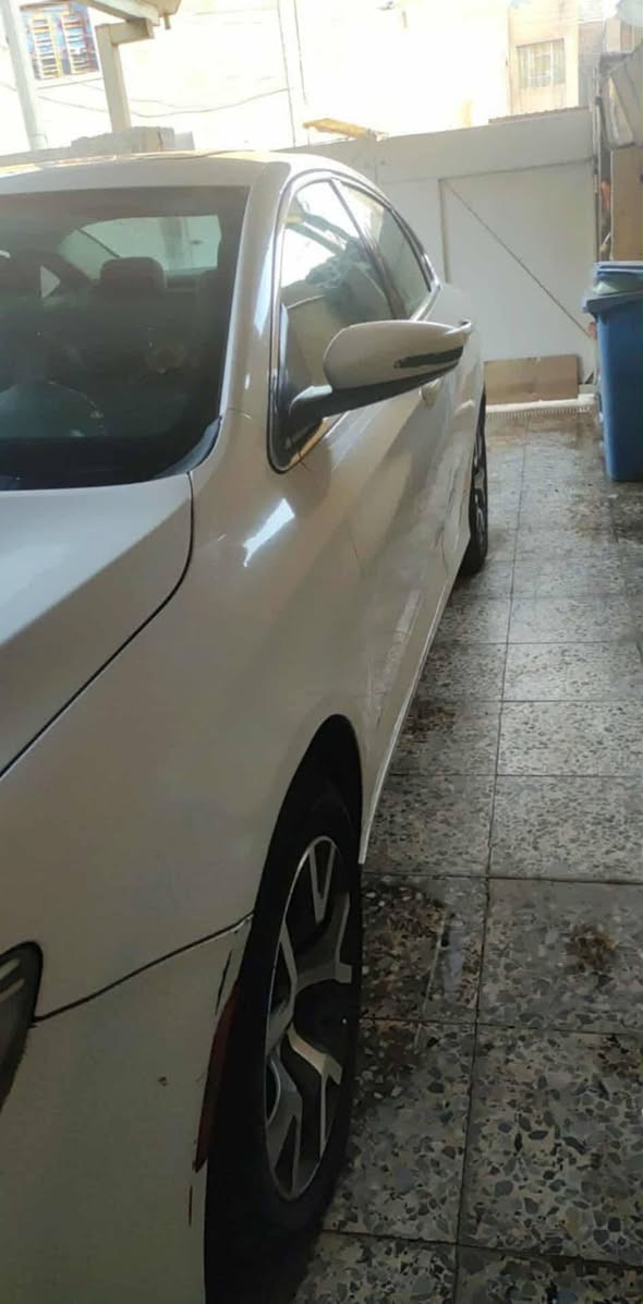 سي200 موديل 15
محرك كير خير من الله لاتبخير ولا تنقيص 
سيارة حدثها بمريكا 3قطع سرقة بل عراق الهلالل 
صدرها نضيف تخم تاير جديد 
سيارة نقصها تبريد كمبريسر لاطش 
محرك 2400 
ملاحضة /سيارة بيها منضومة
 غاز حكومية انسى الصرف 
السعر 83قابل للتفاوض 
لاتكسرون بيها سيارة متعوب عليها 
لا ايرباك ولاشواصي ولا لغود 
مكاني حي العامل 
متواجد واتساب 
***********
