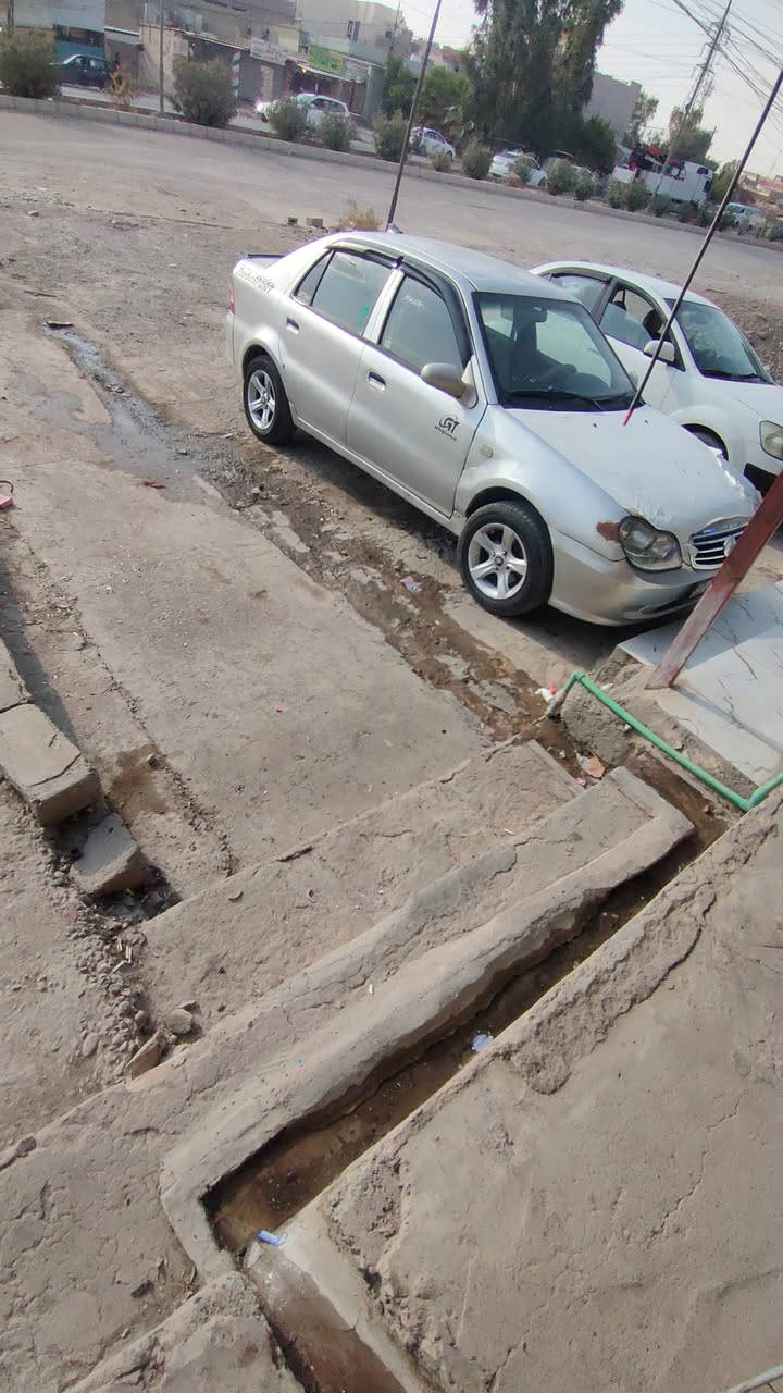السلام عليكم sk
اصل موديل 13
لون سلفر 
 بغداد رقم نكليزي  مسطره
سنويه 2030  هزه جديده 
ويل كب مسطره جديد بالكارتون 

طخم تاير جديد 

شاشه وكامره 

محرك وكير زينين عل فحص 

بيها صبغ حزام بيها مكانات ضررر جاملغ امامي وخلفي 

كزوز رياضي 

السياره عليها سستم كامل زينون  كهربايت شرط كلو شغل 

السعر 36 وبي مجال 

***********
