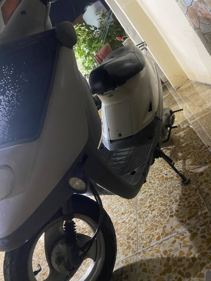 ماطور بزون للبيع نضيف مكاني موصل ايسر السعر ٣٥٠

‭***********‬
