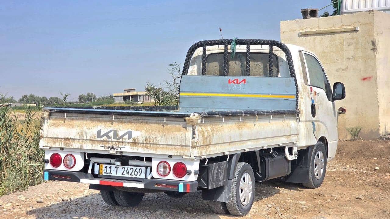 سلام عليكم كيا للبيع موديل 2025 زيرو ماشيه 4000 حقيقي رقم بغداد انكليزي بسمي شخصين المكان واسط صويره رقم الهاتف ***********
