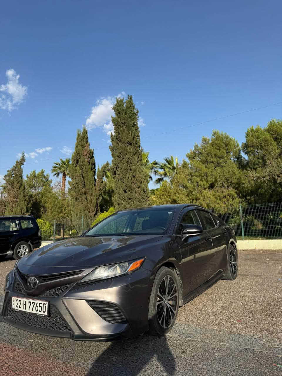 *🚗 للبيع تويوتا كامري SE موديل 2020 🚗*
بدون دواخل وبدون ايرباك بجم كبس 

*المواصفات:*
- *الموديل:* 2020 SE
- *الوارد:* أمريكي
- *الرقم:* اربيل -  بأسمي 
- *الحادث:* جانبي خفيف جدا
- *فتحة سلايد
- *الحالة:* جديدة من كلشي - كير - محرك - حدادية - تبريد ثلج - ما بيها أي نقص
- *دخول ذكي

صور الحادث بالمنشور

*السعر:* 165 ورقة وبيه مجال 💵
*مراوس:* أراوس بــ بي ام حديث فقط 

*للاستفسار:*
📞 ***********

نص مكتوب في الصور:
- Free bid history copart and iaai » Toyota » Camry » Toyota Camry Se 2020 Gray 2.5L vin: 4T1G11AK1LU935618
- Toyota Camry Se 2020 Gray 2.5L vin: 4T1G11AK1LU935618
- Final bid: $12525
- Auction: IAAI ON APPROVAL
- Lot number: 31398633
- Date of sale: 01.02.2022
- Year: 2020
- VIN: 4T1G11AK1LU935618
- Condition: Run and Drive
- Engine: 2.5L I-4 DOHC 16-VALVE -INC
- Mileage: 18594 milen.bidfax.info
- Seller: Infinity Insurance
- Free bid history copart and iaai » Toyota » Camry » Toyota Camry Se 2020 Gray 2.5L vin: 4T1G11AK1LU935618 Toyota Camry Se 2020 Gray 2.5L vin: 4T1G11AK1LU935618 Final bid: $12525 Auction: IAAI ON APPROVAL Lot number: 31398633 Date of sale: 01.02.2022 Year: 2020 VIN: 4T1G11AK1LU935618 Condition: Run and Drive Engine: 2.5L I-4 DOHC 16-VALVE -INC Mileage: 18534 milen.bidfax.info Seller: Infinity Insurance