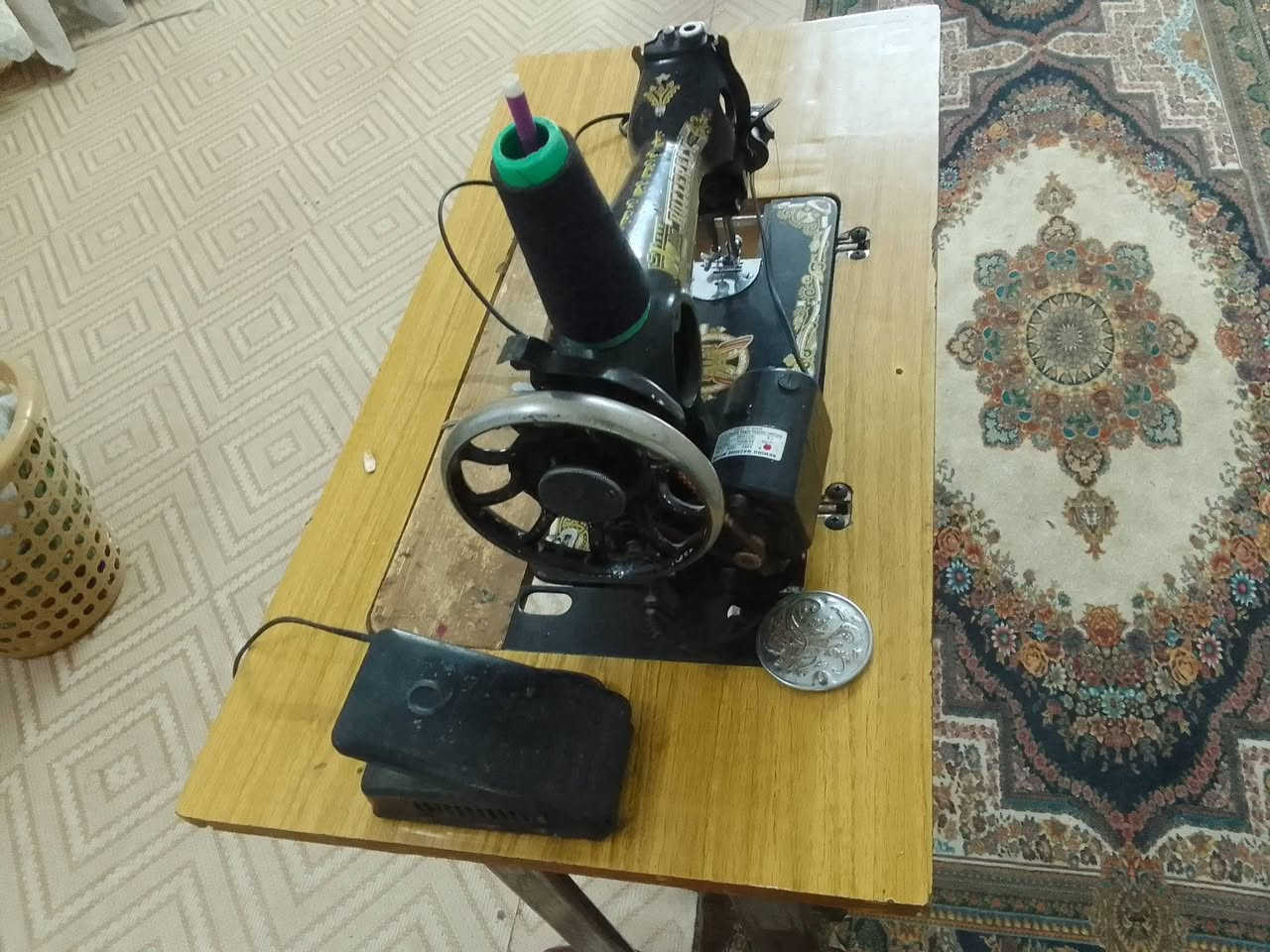 السلام عليكم 
مكينه خياطه مستعمله للبيع 
المكينه نضيفه كلش حلوه ومابيهه عطل
سعرهه70 الف
تواصل واتساب:***********
