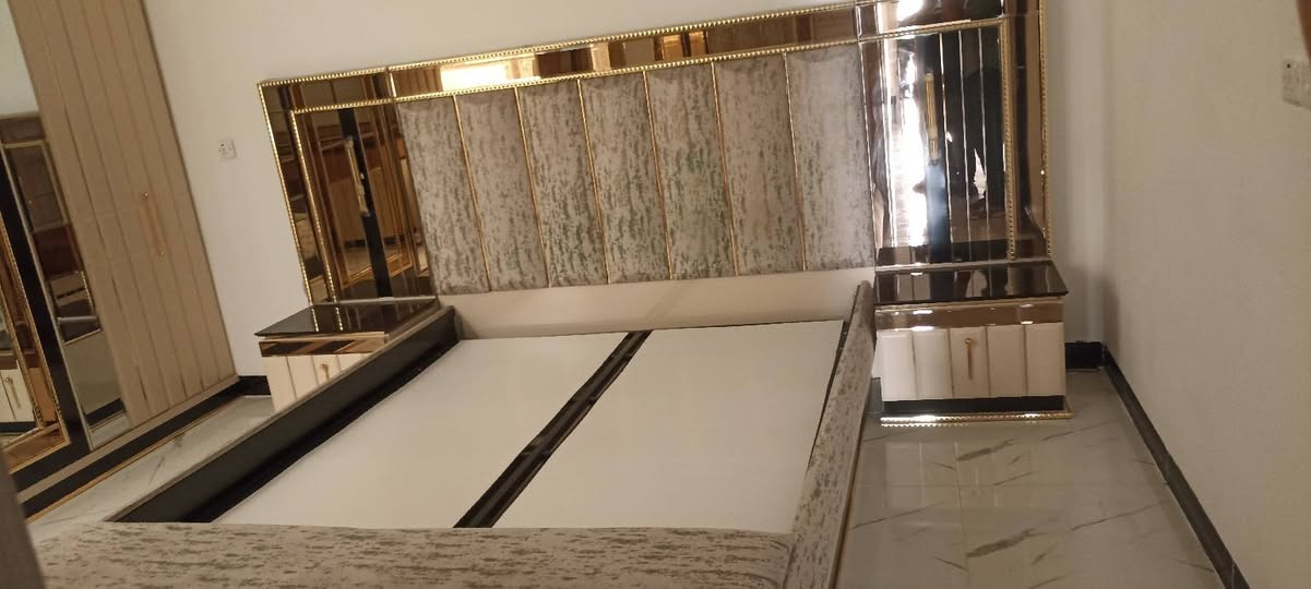 للبيع غرفه نوم ماركه للاستفسار اتصل ***********

