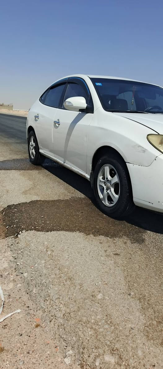النترا للبيع موديل 2010 بابل رقم إنكليزي باسمي 
بيهة قطعتين الجاملغ الأمامي والجاملغ الخلفي وربع من البنيد حدادية جديدة تخم تاير ستوني شادة فتحة سقف تحكم ستيرن اشاير بل المري محرك 1600 دكشن عالي تبريد خير من الله السعر 100 وبيعة مجال بسيط للشراي مكاني النجف الاشرف للاستفتار الاتصال على الرقم ***********
