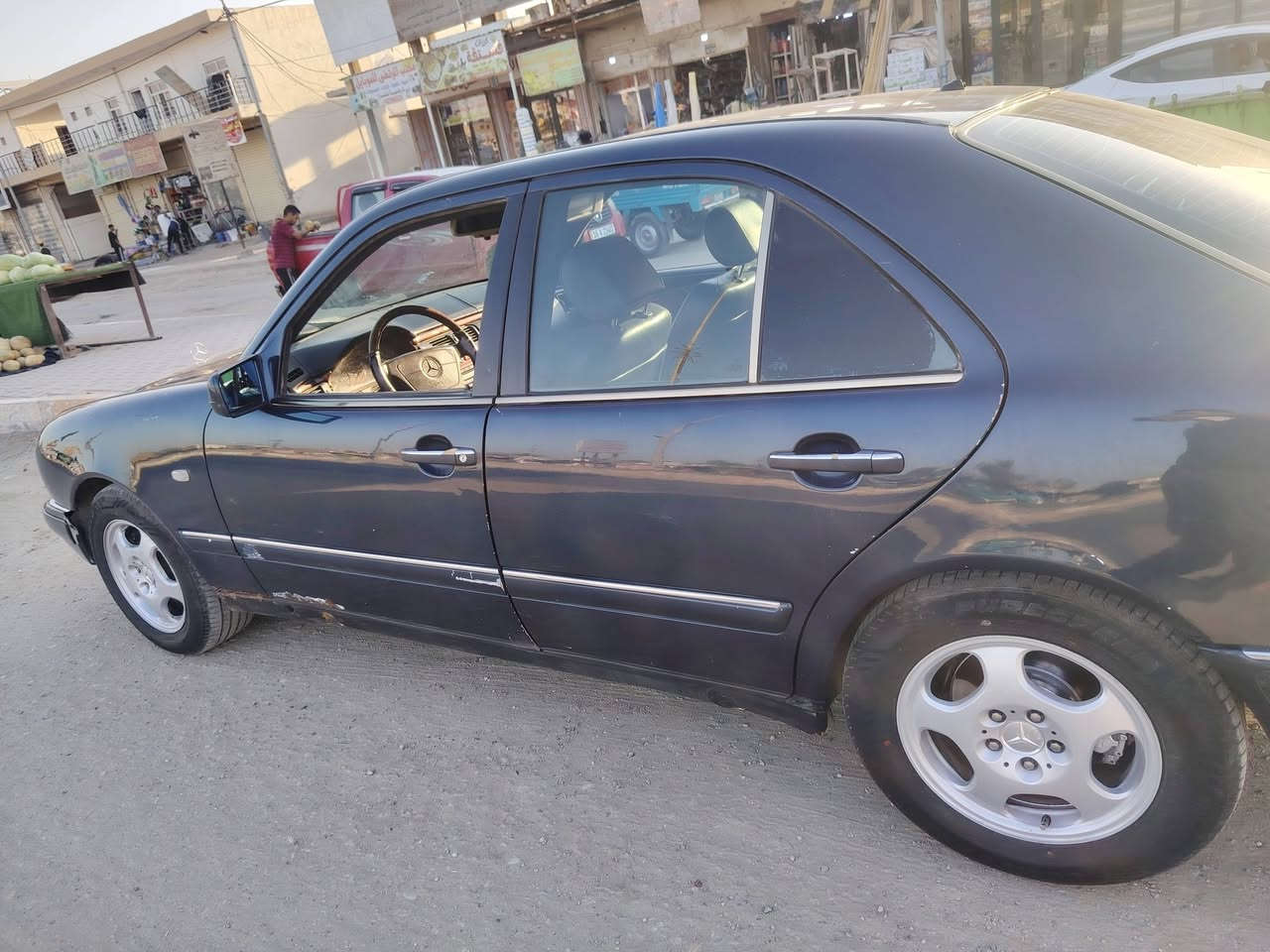 السلام عليكم
ام عيون مديل ٩٧ رقم بغداد
سنويه ساقطه من شهر الثاني غرامات صفر
مكينه ٦ خراطيم  ستوني شاده  كير كفاله
تبريد شغال
خياسات مصلحهن بلدوسه وبعدهن ممصبوغات
منظومه بانزين جديده
حداديه جديده
تخم تاير
وياله صبغ حراري
لايت زنون
كفاله من ظربه
عوزه ترتيبات بسيطه  عوزه تانكي تانكيه بي زنجار
ودعامياته عوزهن صبغ  وكهربائيات بسيطه
السعر ٦٥  مكان نجف حرية ***********
