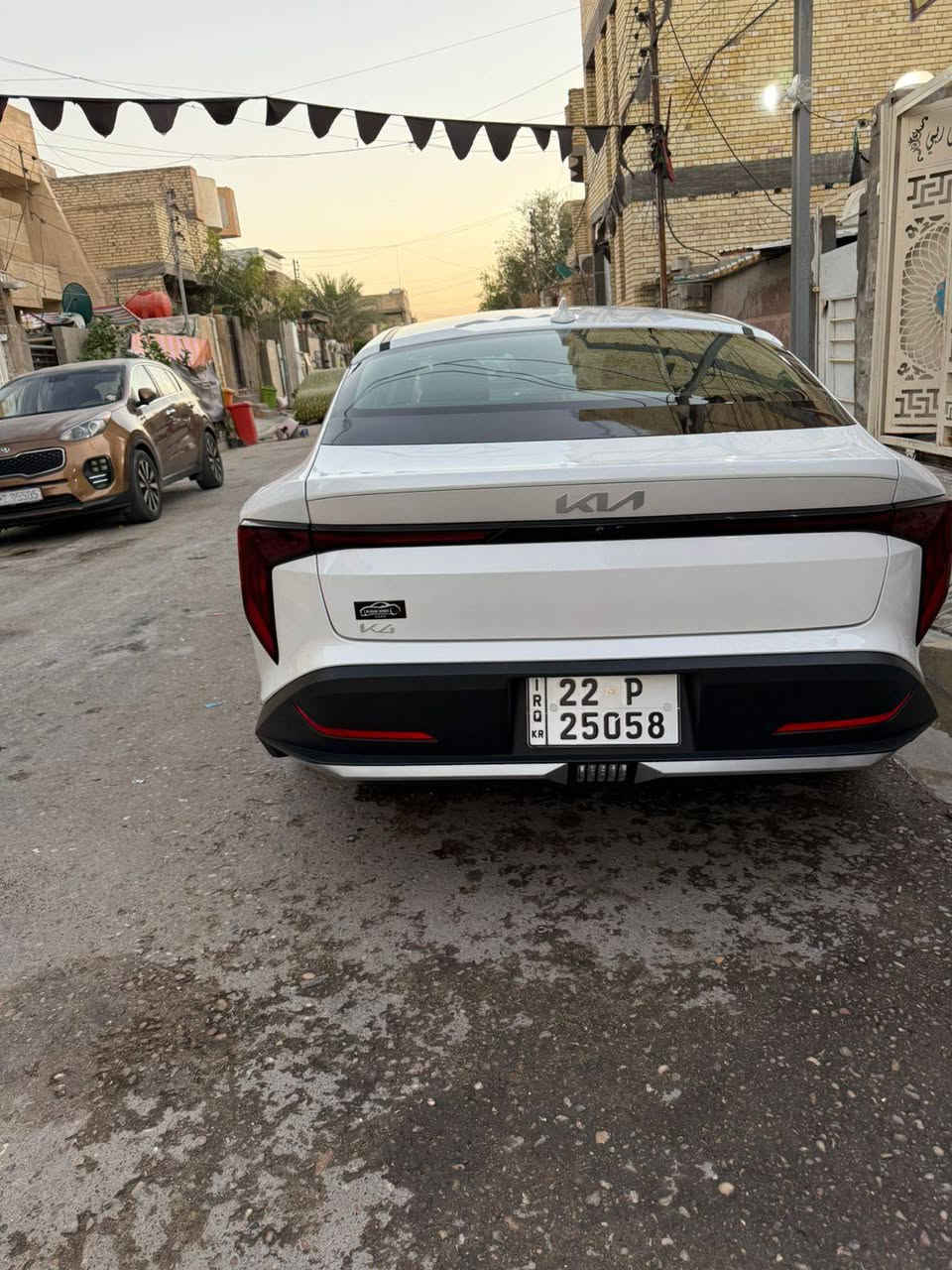 سلام عليكم كيه فور البيع مديل خمسه وعشرين سياره جديده ما ماشيه هواي زيرو عنوان بغداد شعله نص موصفات 170وبيهه مجال مراوس كورلا عادي *********** وتساب

