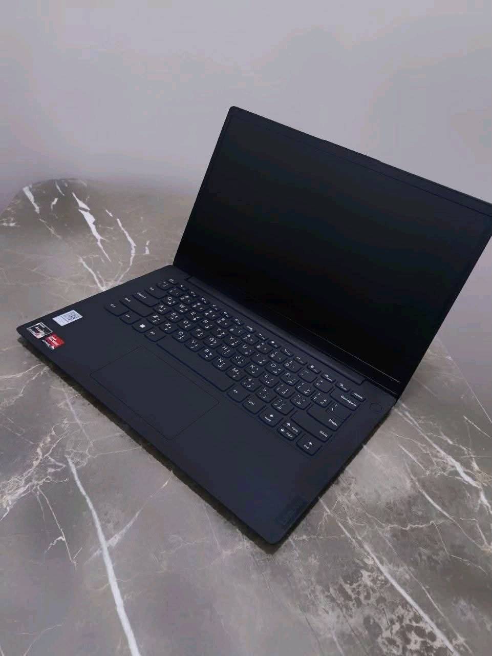 السلام عليكم لابتوب Lenovo k14 gen1 لابتوب معروف مواصفاته واداءة الرهيب 
معالج Ryzen 5 5600U رام8 DDR4 الهارد256 SSD NVMW M.2 سريع جدًا يقلع الجهاز باقل من5 ثواني 
يفيد الالعاب بفضل الكرت المدمج Radeon RX Vega7 يوصل4 كيكا من الرام 
شغلت فورت نايت 140 فريم
كونتر سترايك2 110 فريم
ڤالورانت 150 فريم
اساين كريد اكثر من50 فريم
دارك سولز3 بحدود50 فريم
دارك سولز ريماسترد 70-80 فريم
جهاز مرتب وراقي ونضيف كلش تجي وتشوفه 
وياه جنطة وشاحنتة 
شاحنتة تايب سي 65 واط
سعره 650 الف البصرة الموفقية يم الشقق

التواصل وتساب ***********