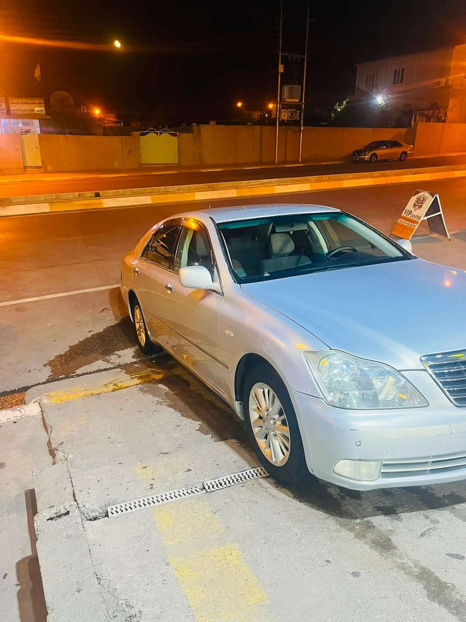 شاهینە بڕاوە 2005
بێ کۆد بەحری نمونە لەجوانی سعری 46گەڵا 
گەورە بەگەورە182
3دوگمە 
3پەردە سەلاجە مەرکەزی 
4کوشن کارەبا
کامل مەسرەف 
تەبریت ساردو گەرم بەشەرت 
4تایەی تازە لەژێرە 
بێ تەقەوڕەقە  
1پارچە بۆیاخ 
داعم لێدراو قرچ بەشەرت 
کەڤەروو شەنسی سەقف بەشەرت 
گێڕوو مەکینەی بەشەرت وەسا
***********
شوێن هەڵەبجەی شەید سعری.   46گەڵا. 
گۆڕینەوە بەس بە شاهینە  🖤
