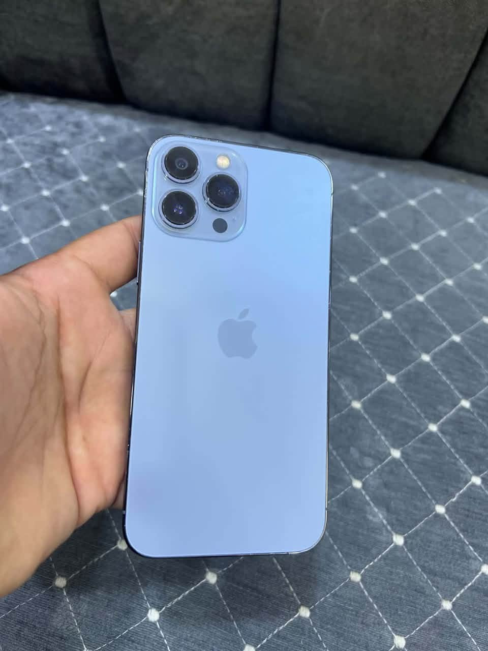 سلام عليكم 
iPhone 13 Pro Max 
ذاكره 128 
بطارية 100 
مبدل شاشة اصليه 3 خيارات 
فيس إيدي شغال 
تك سيم 
جهاز نضيف كدام العين 
سعر 460 وبي مجال بسيط 
استفسار اكثر اتصل
*********** واتساب فقط 
*********** اتصال 
مكاني موصل ايسر

