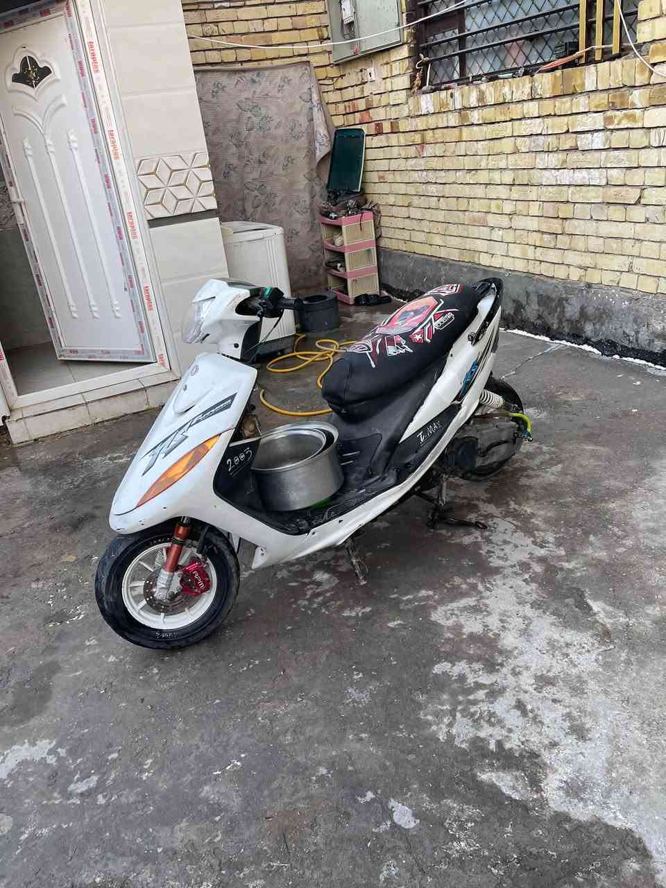 ماكس عدله تزويد  بوشه ما معروفه 55لو58ونص  بس هيه شلعتها مال 63شلعه ومعدل دراجه تخبل نشطه نواقصها بسيطه  كهربائيات كلها شغاله بس الكلوبات محتركه بسبب لباتري والكتف هسه هيه شغاله سلف هندر بس عوزها باتري 

دراجه حالياً بس هندر وعندي باتري مال غير دراجه ذا تريد تفحص لسلف 

دراجه تخيل بس إني هاملها صارلي شهر تاركها ما اصعدها وقبلها جان عندي غيرها فه ما صارف عليها قليل 🤧
موجود كفرات ورديه الها 🤧
كفراتها بلاد 🤧
موجود كفرات 4ولف احمر 🤑
 واتساب فقط***********
رجاء الميعرف سعرها لا يعلق 
سعر650بيها مجال 🤠🤑
بيع ومراوس شعندك نزل
