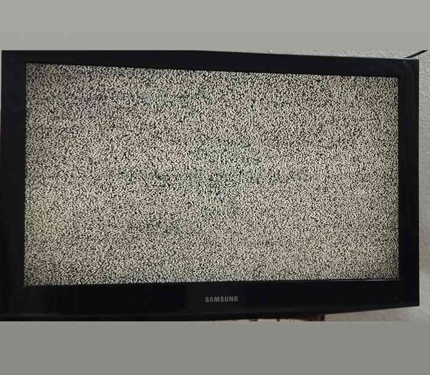 سامسونج • ٣٢بوصة • جديدة