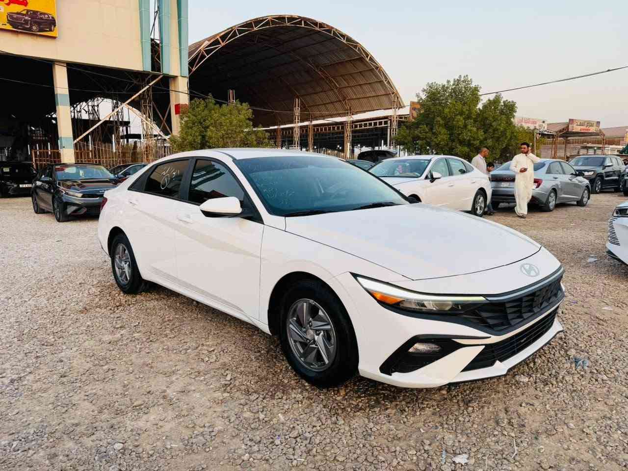 يالله 
النترا موديل 2024
رقم متنى شهداء وكاله عامه من المالك 
بدون عابر 
بدون ارباك 
العنوان الرميته 
السعر 153
التواصل ***********
***********
